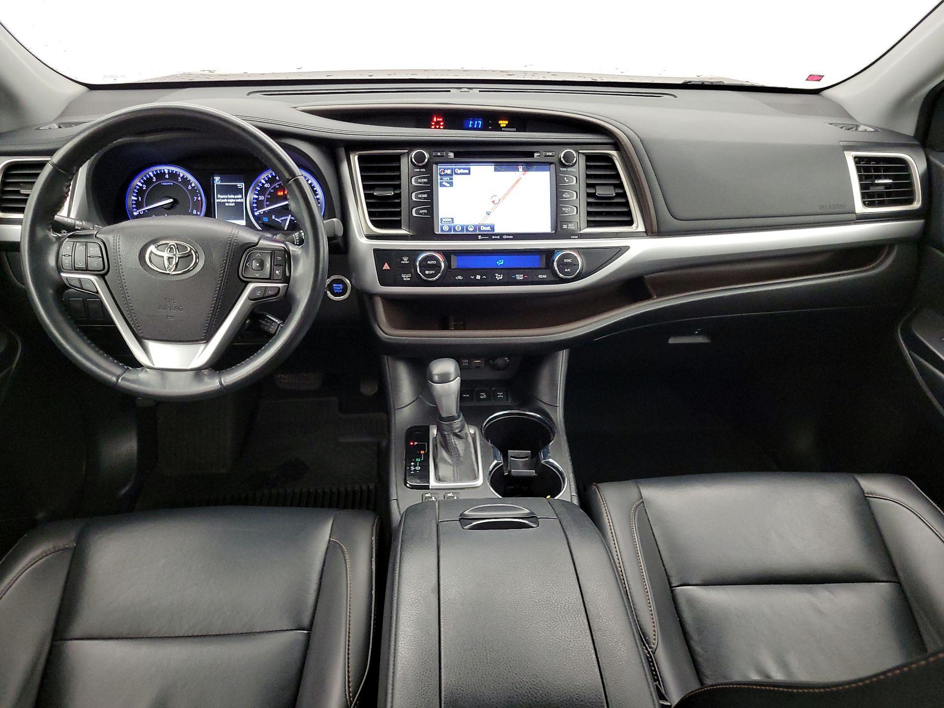 Thumbnail: 2019 Toyota Highlander - 9