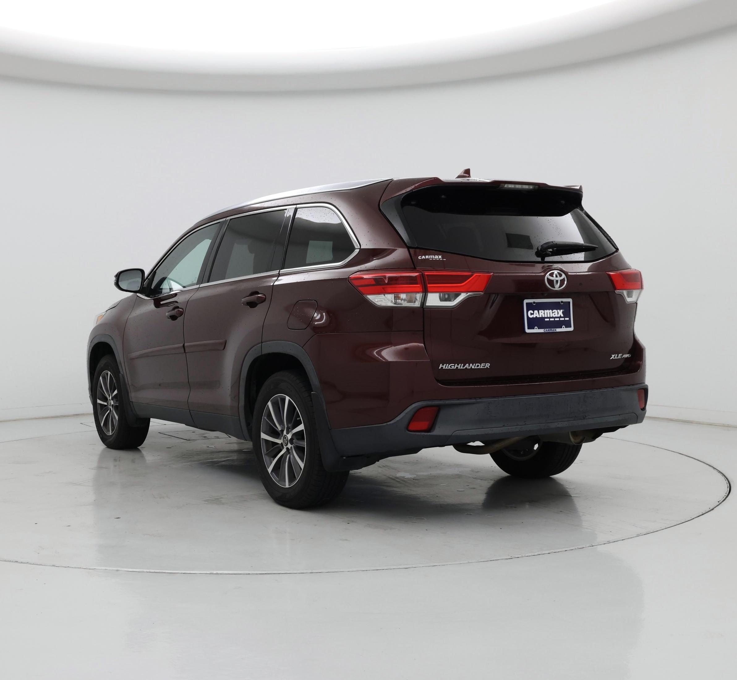 Thumbnail: 2019 Toyota Highlander - 2