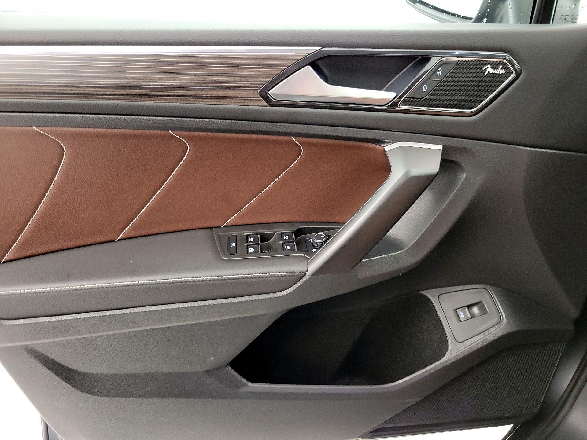 Thumbnail: 2024 Volkswagen Tiguan - 12
