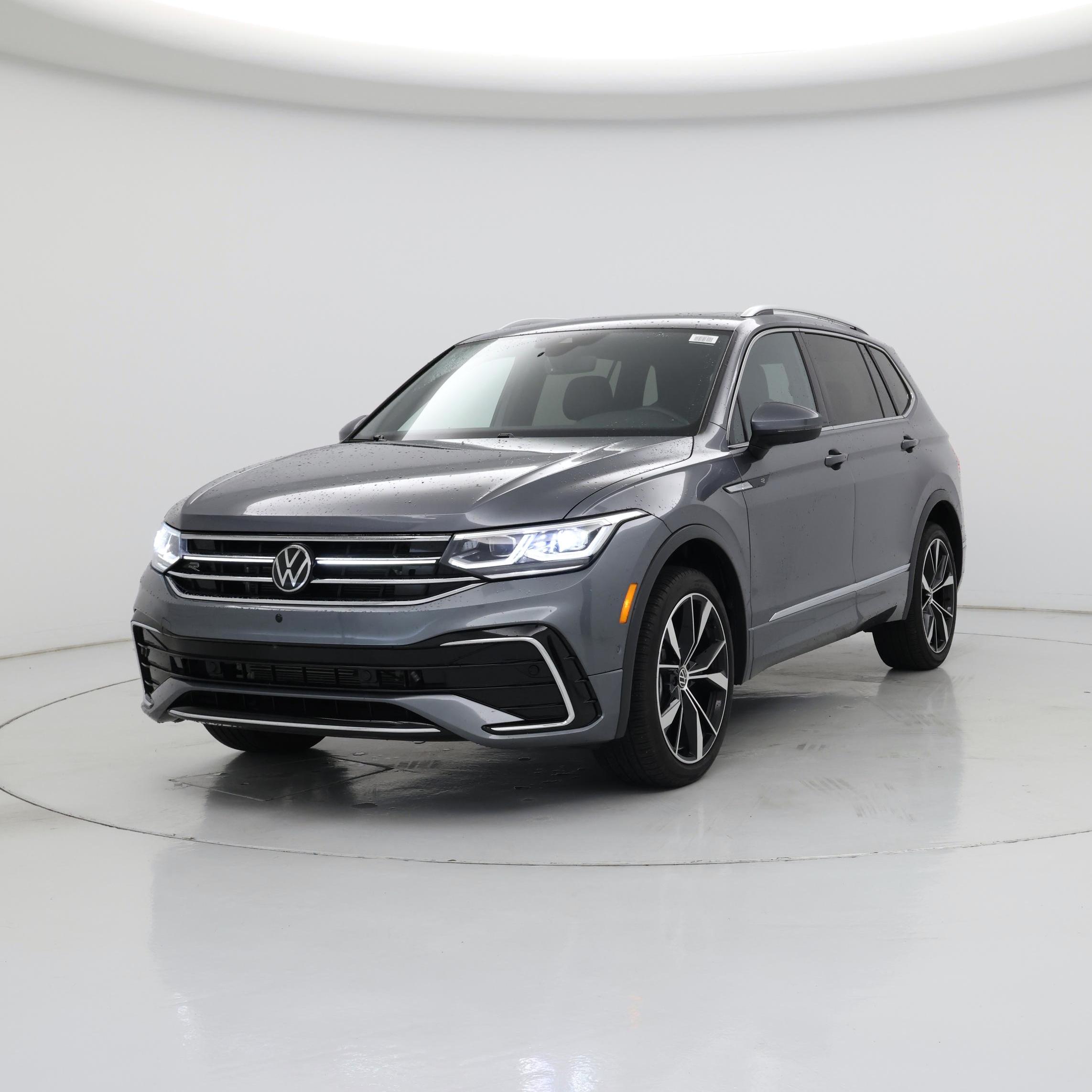 Thumbnail: 2024 Volkswagen Tiguan - 4