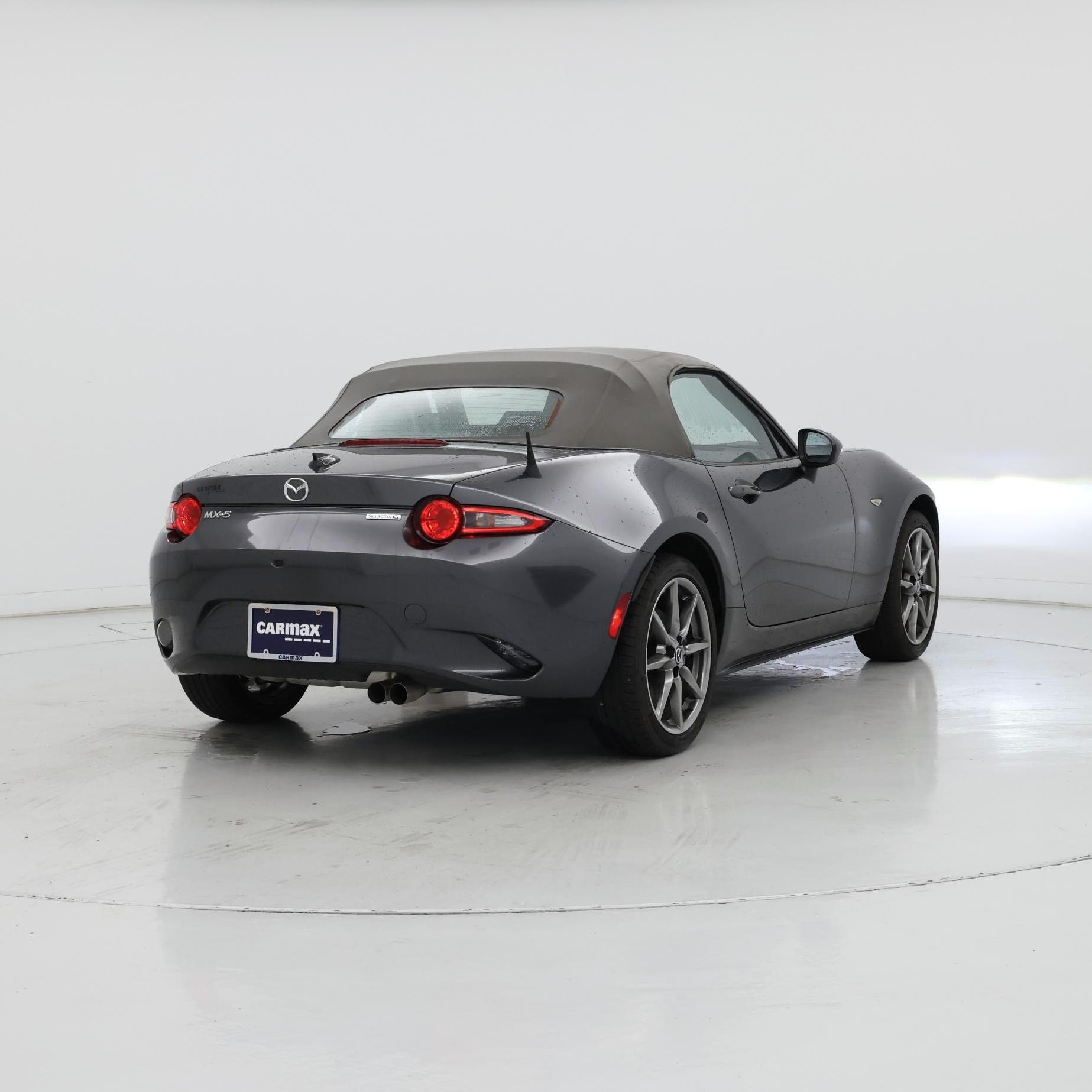 Thumbnail: 2021 Mazda MX-5 Miata - 8