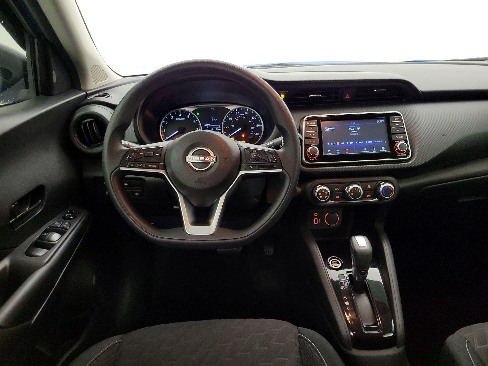 Thumbnail: 2022 Nissan Kicks - 10