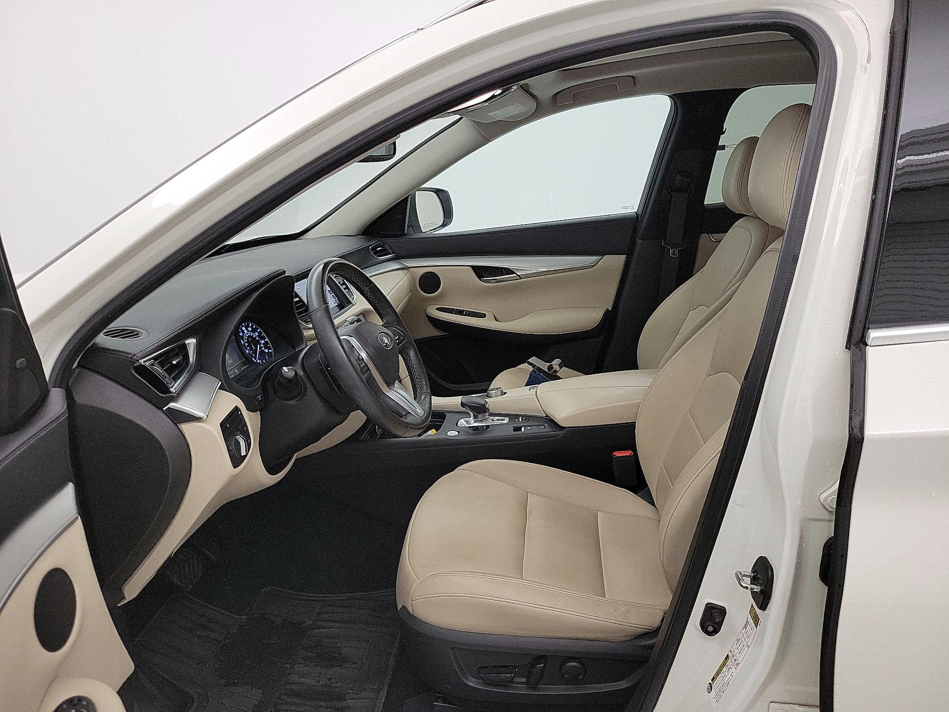 Thumbnail: 2020 INFINITI QX50 - 11