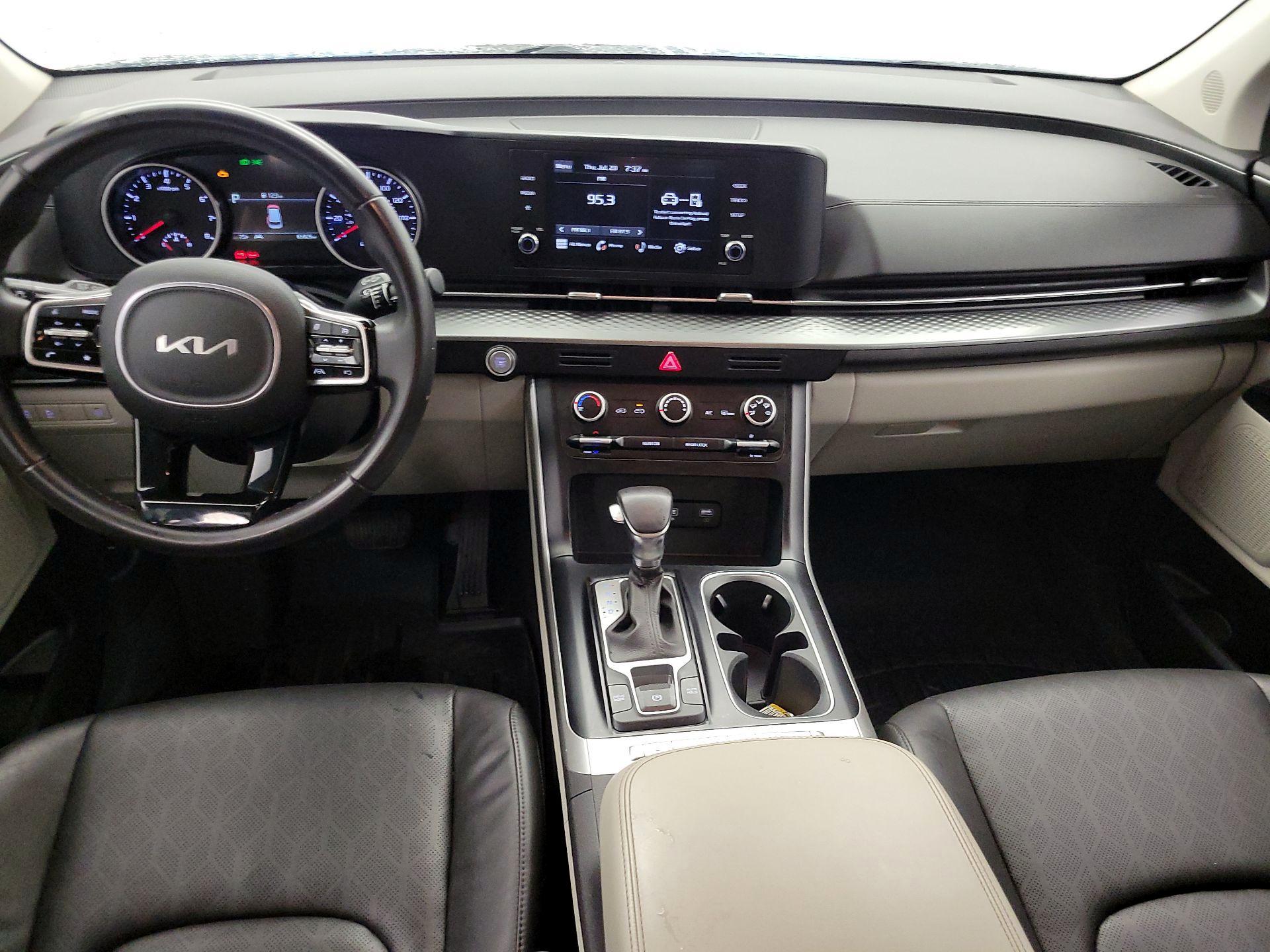 Thumbnail: 2024 Kia Carnival - 9