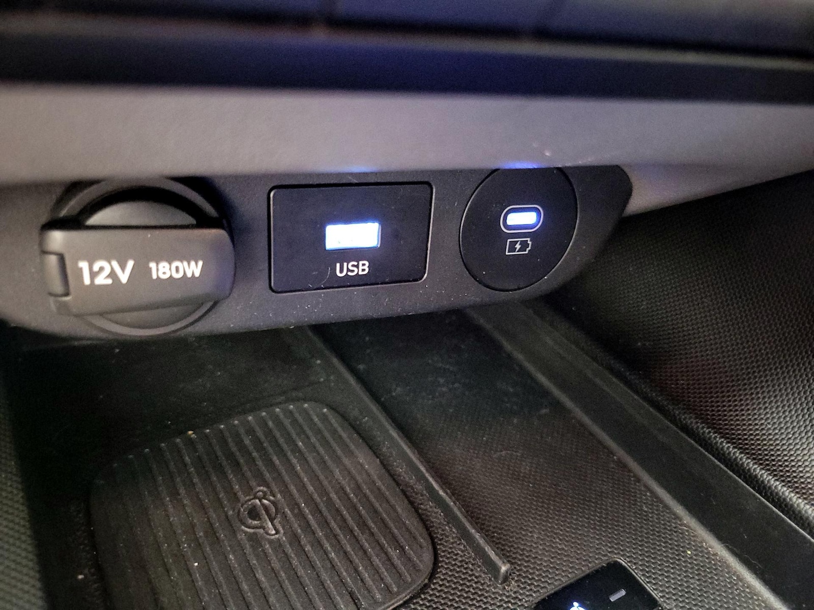 2025 Hyundai Elantra SEL - Photo 20