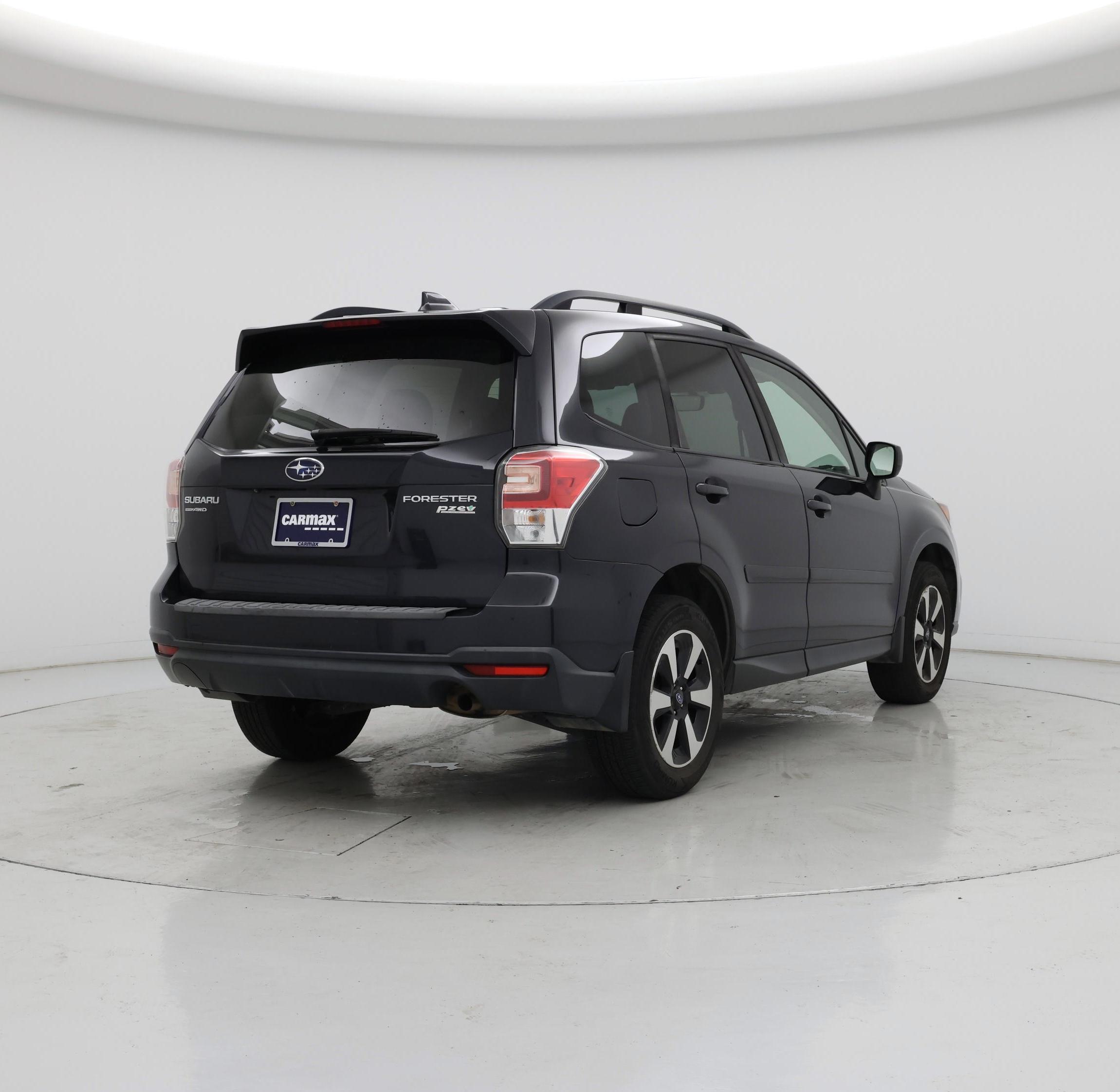 Thumbnail: 2017 Subaru Forester - 8