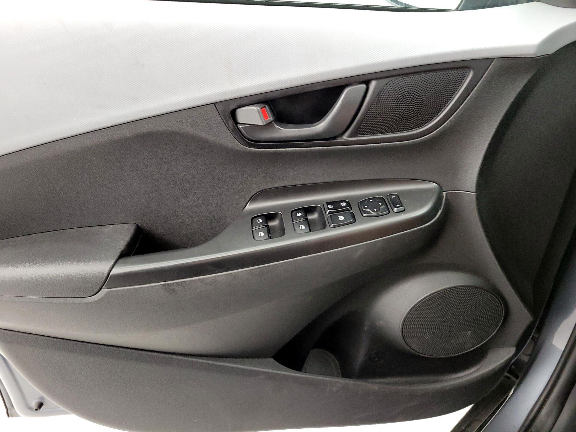 Thumbnail: 2021 Hyundai Kona - 12