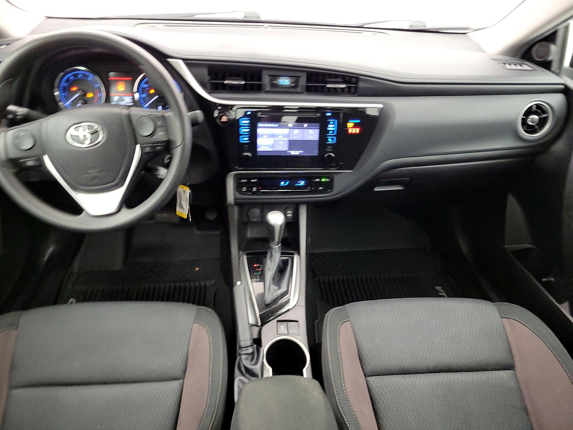 Thumbnail: 2018 Toyota Corolla - 9