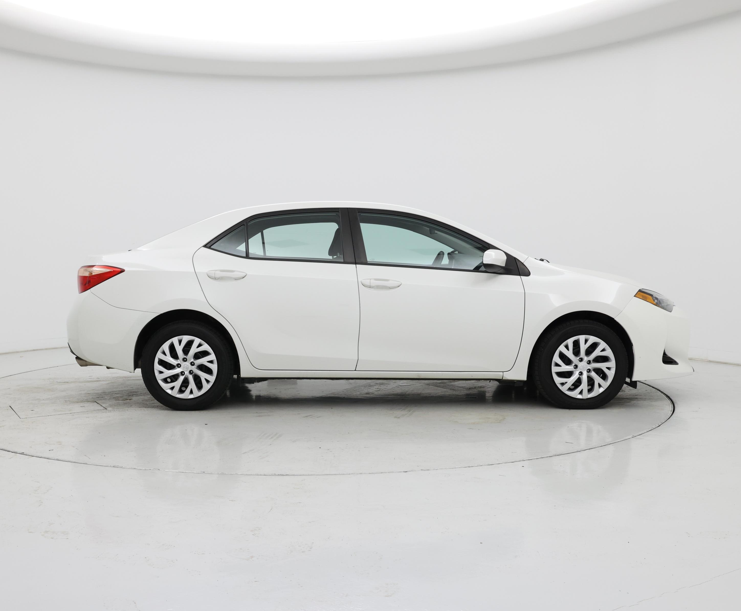 Thumbnail: 2018 Toyota Corolla - 7