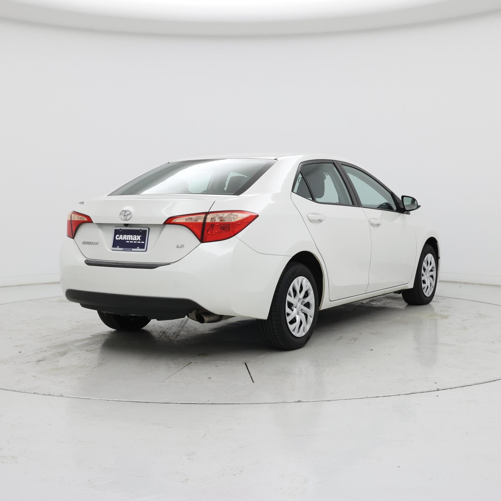 Thumbnail: 2018 Toyota Corolla - 8