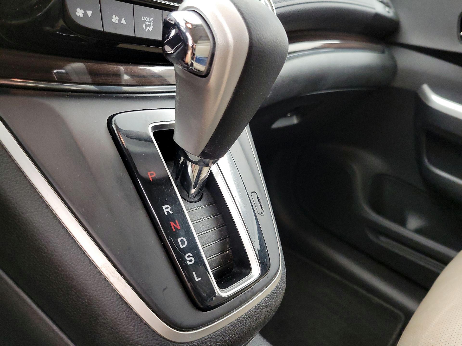 Thumbnail: 2016 Honda CR-V - 17
