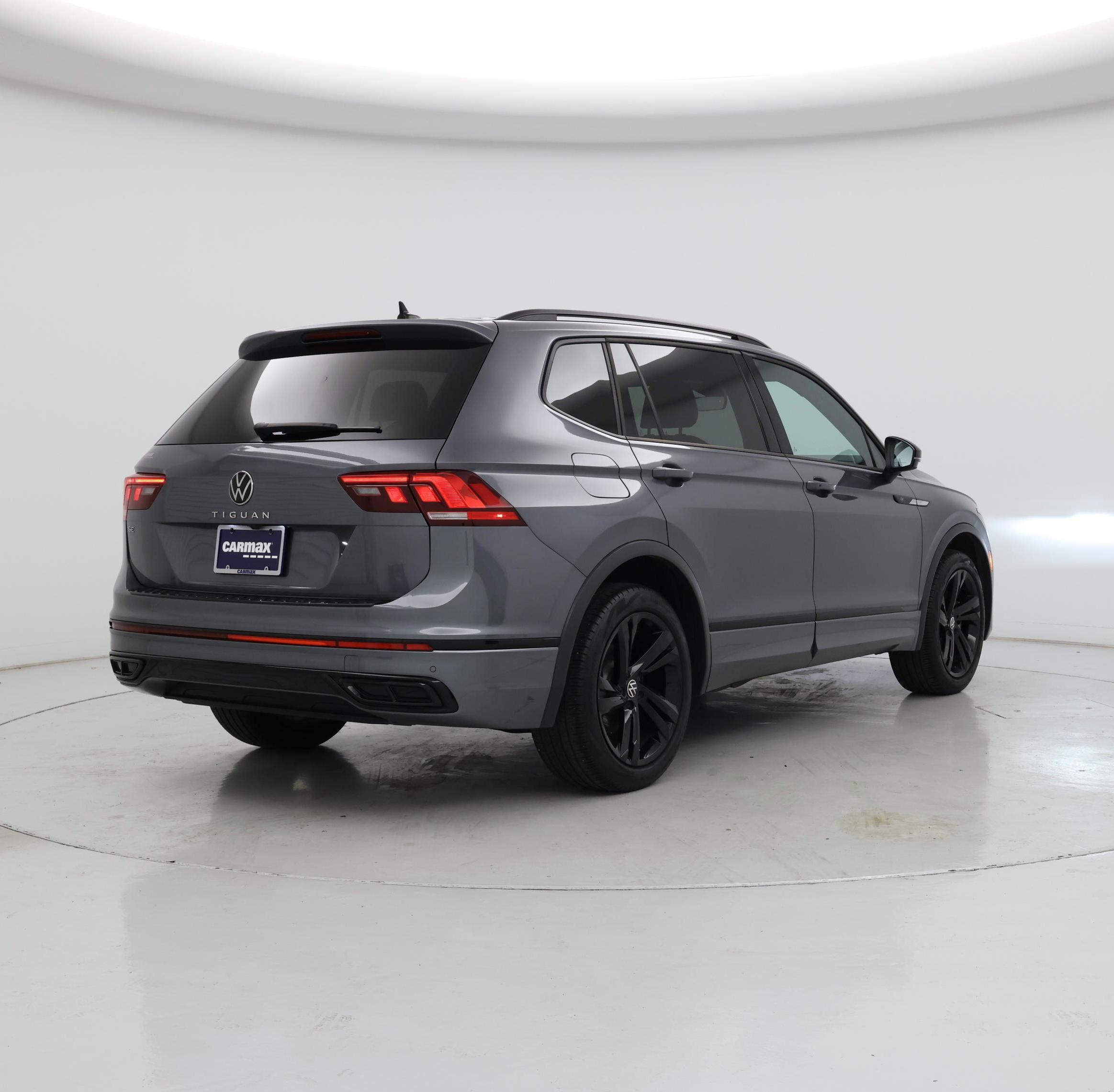 Thumbnail: 2024 Volkswagen Tiguan - 8