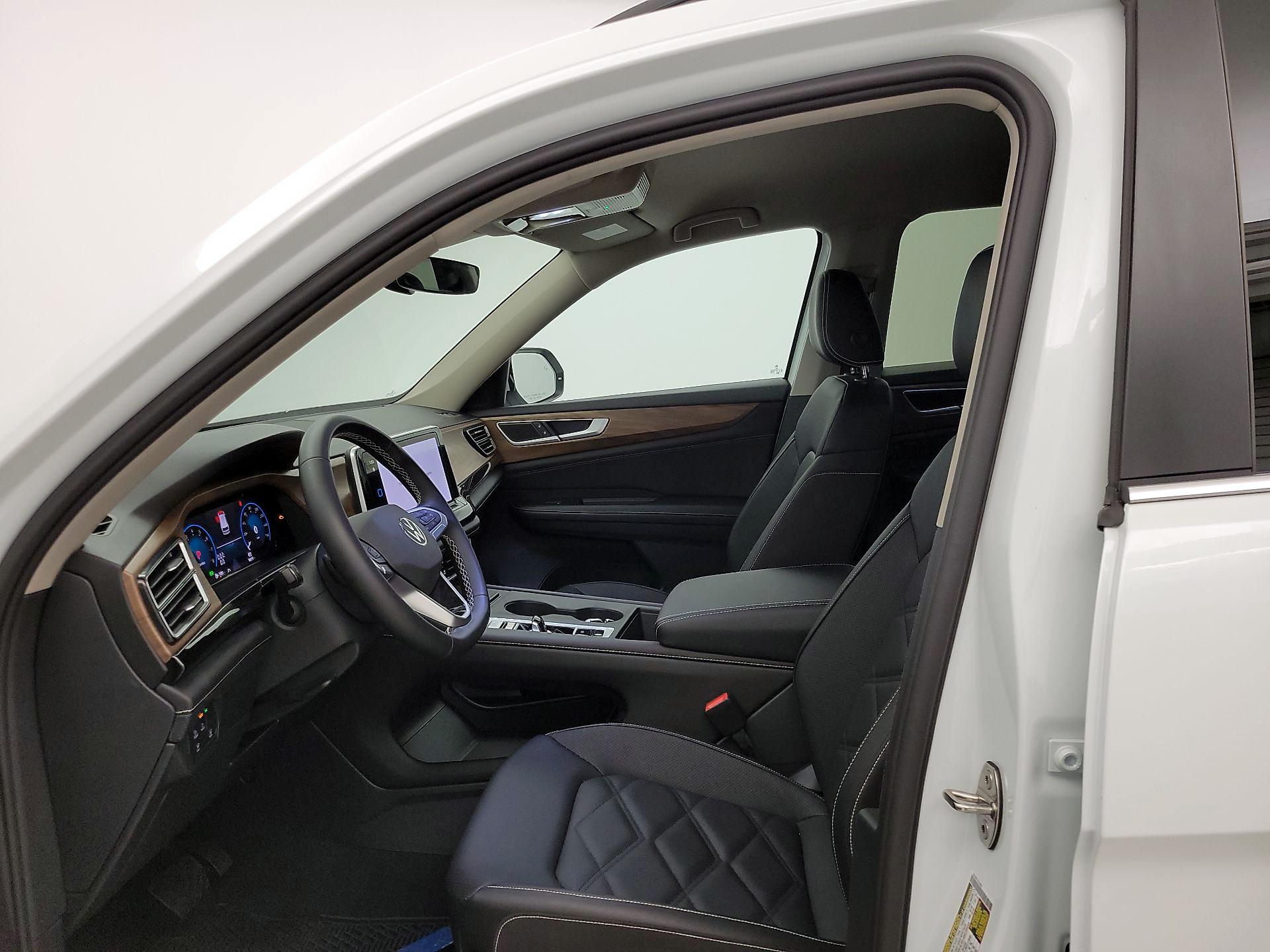 Thumbnail: 2026 Volkswagen Atlas - 11