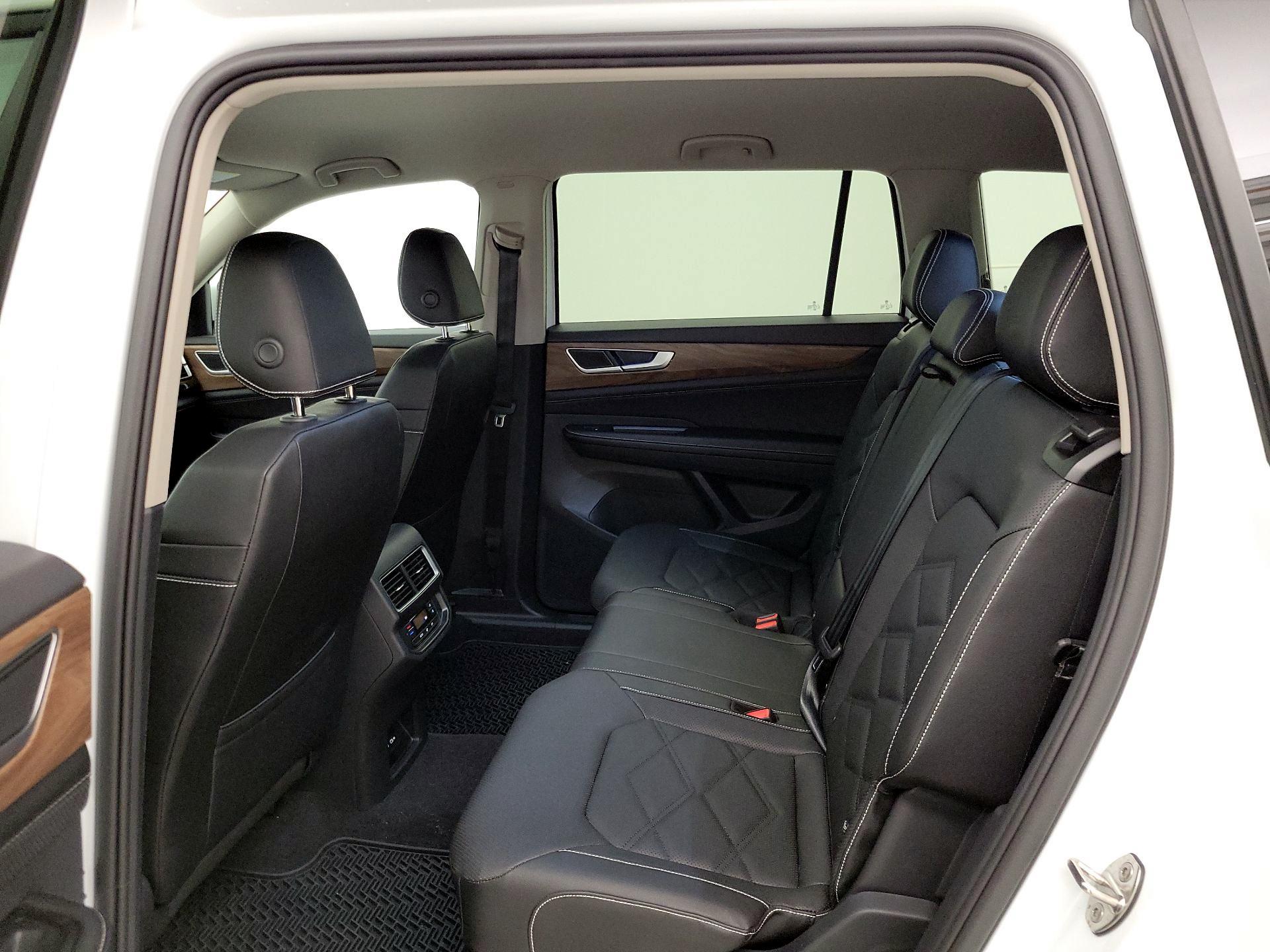 Thumbnail: 2026 Volkswagen Atlas - 19
