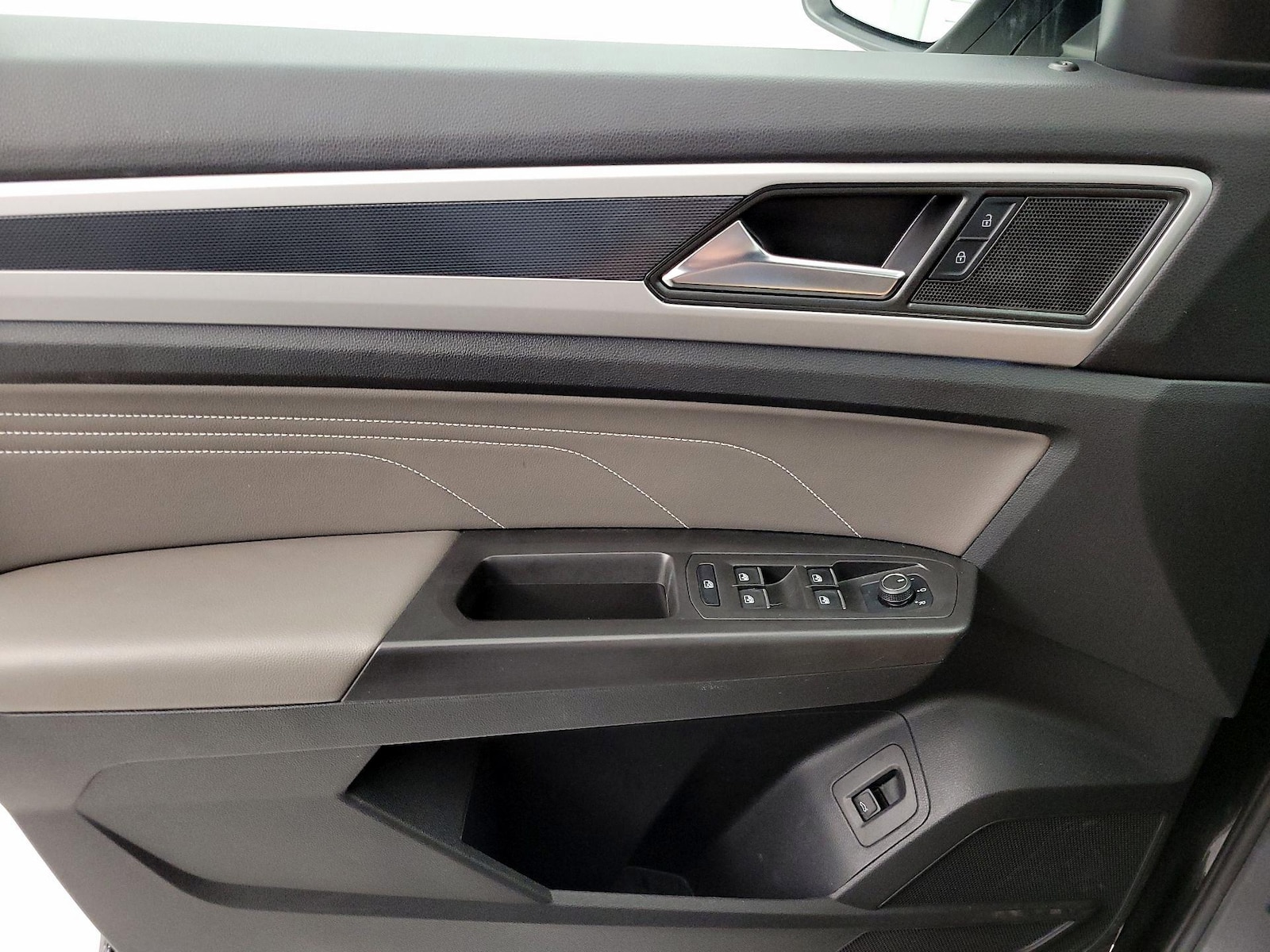 2023 Volkswagen Atlas Cross Sport SEL R-Line Black - Photo 13