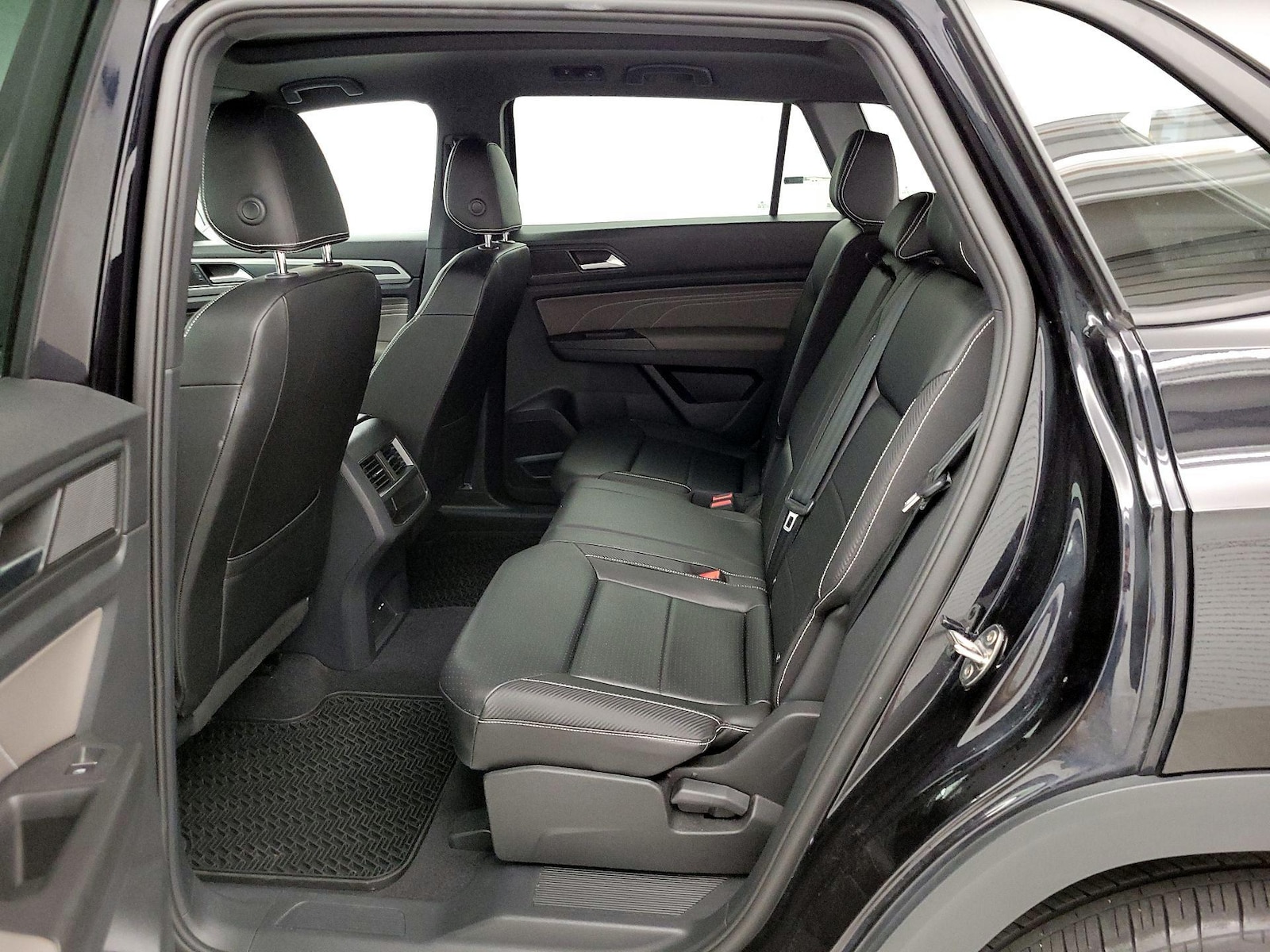 2023 Volkswagen Atlas Cross Sport SEL R-Line Black - Photo 22