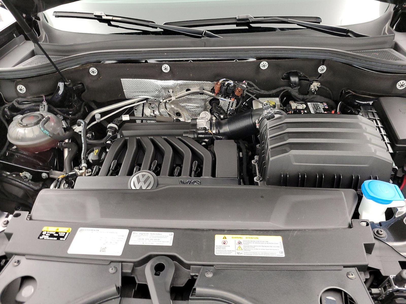 2023 Volkswagen Atlas Cross Sport SEL R-Line Black - Photo 24