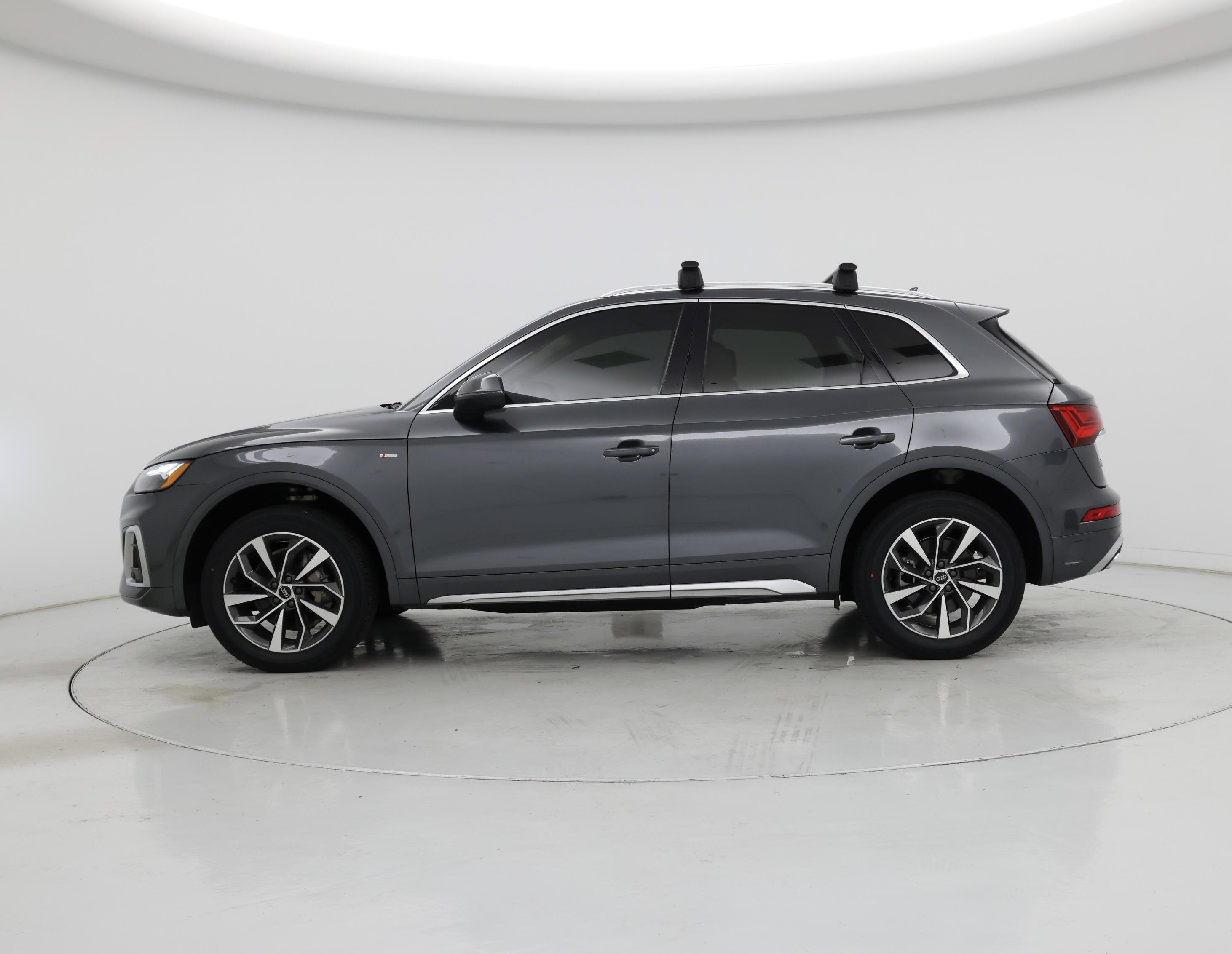 Thumbnail: 2022 Audi Q5 - 3