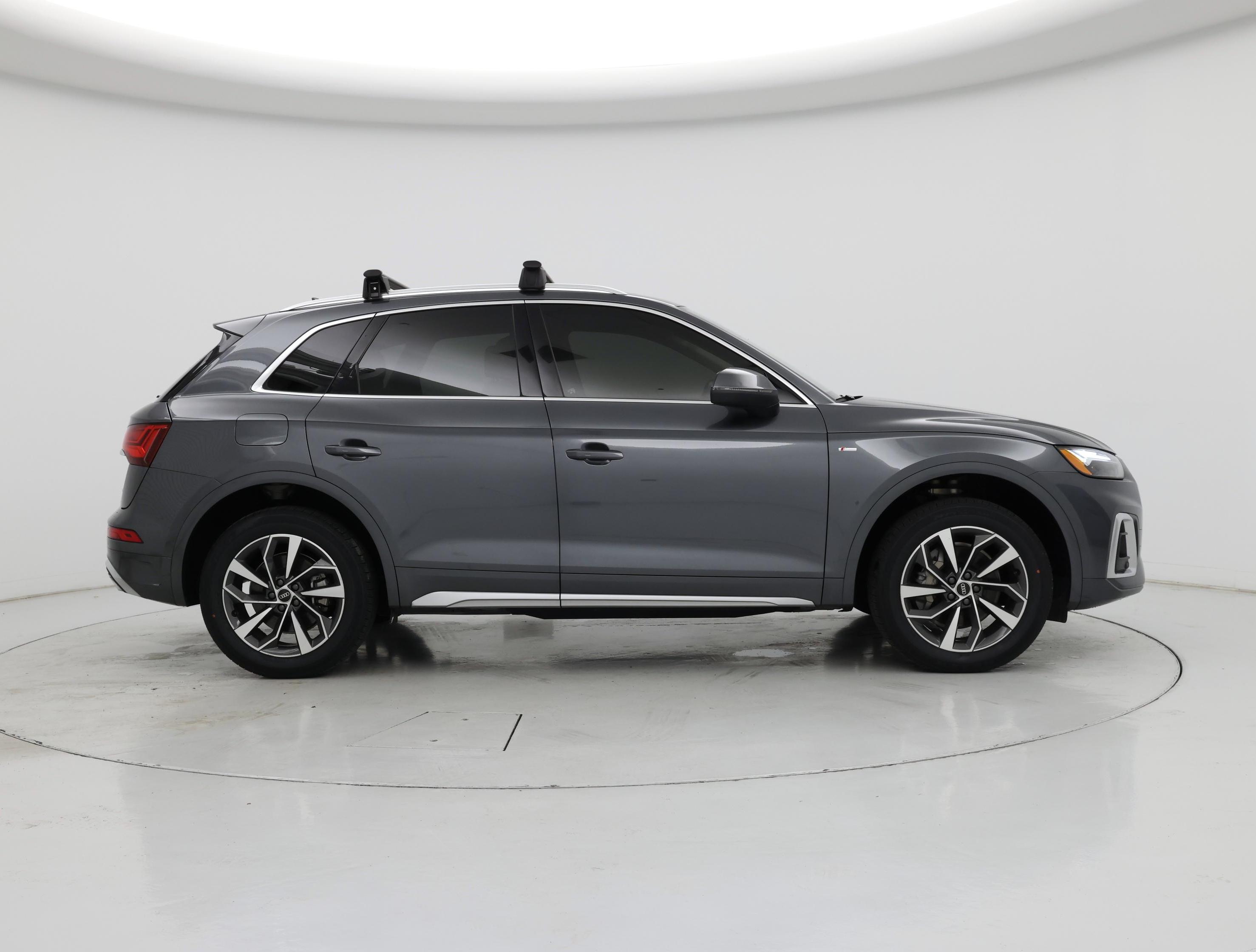 Thumbnail: 2022 Audi Q5 - 7