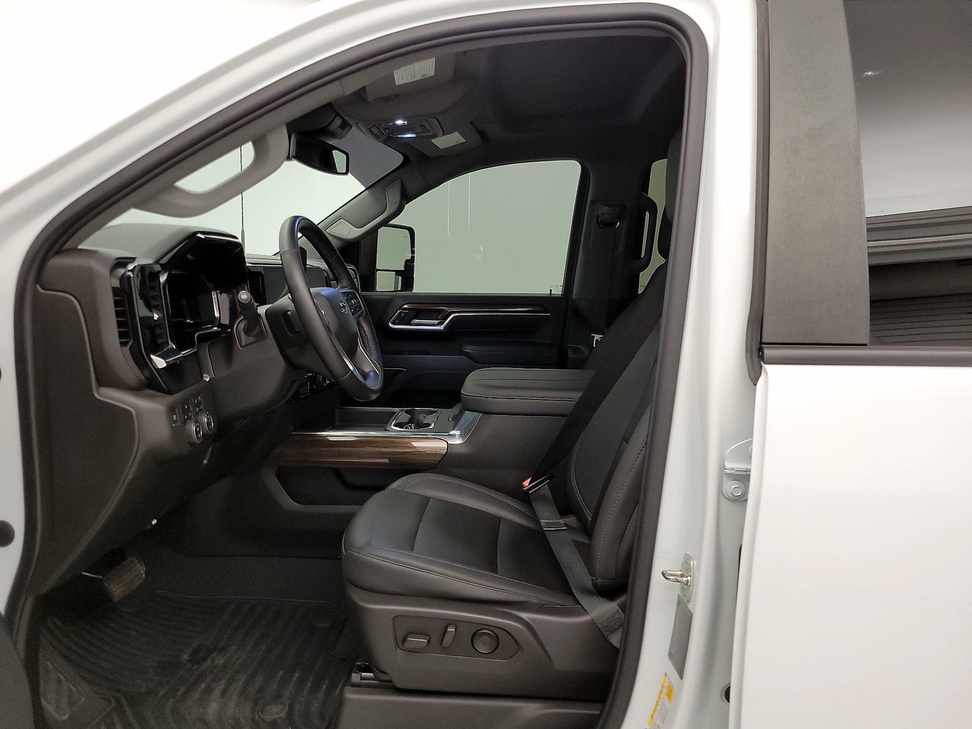Thumbnail: 2024 Chevrolet Silverado 2500 - 11