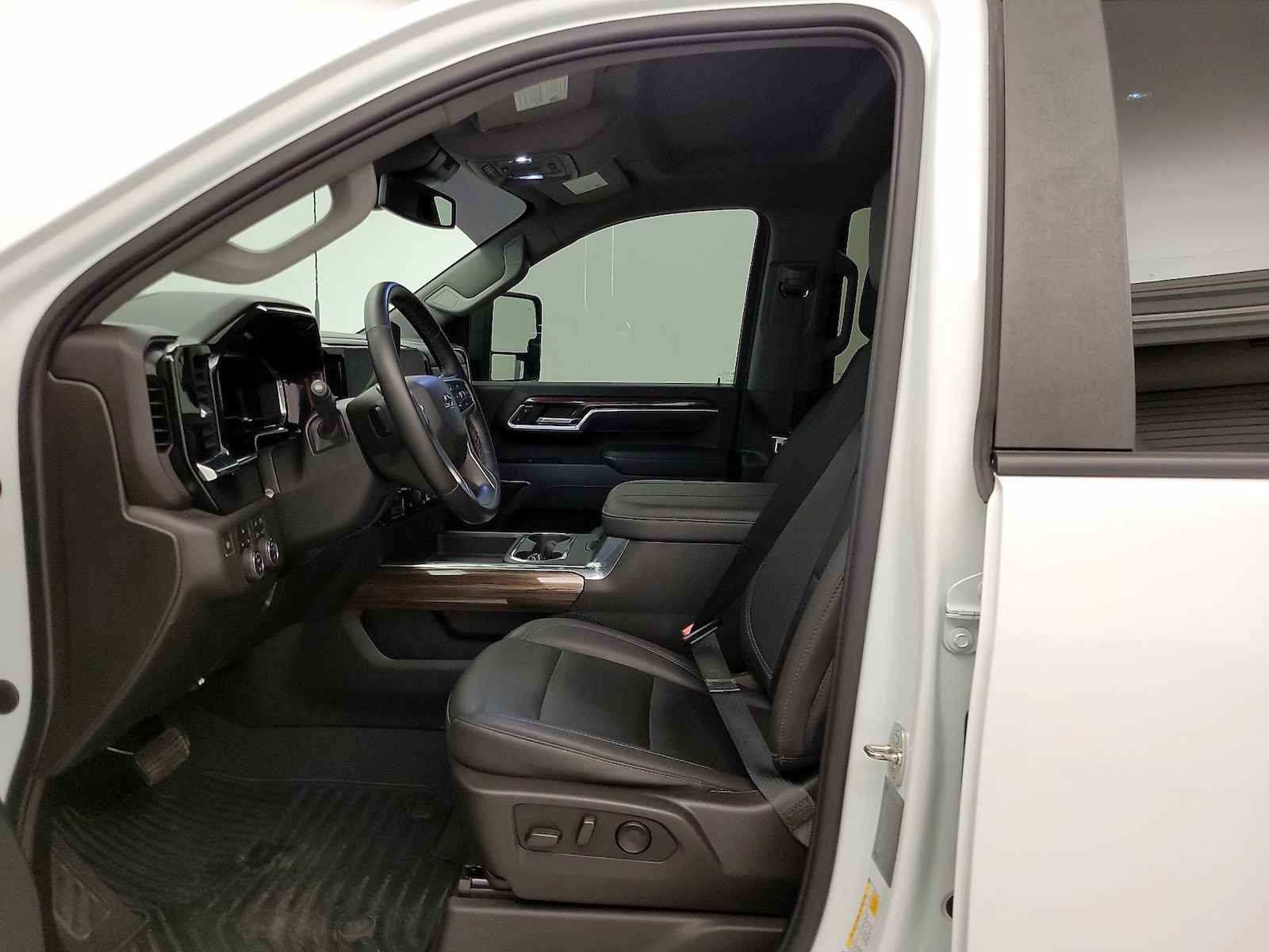2024 Chevrolet Silverado 2500HD LT - Photo 12