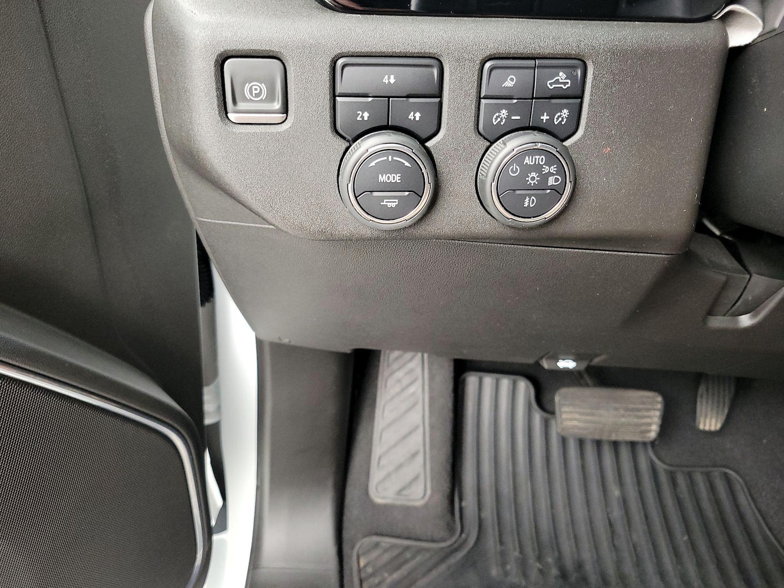 2024 Chevrolet Silverado 2500HD LT - Photo 14