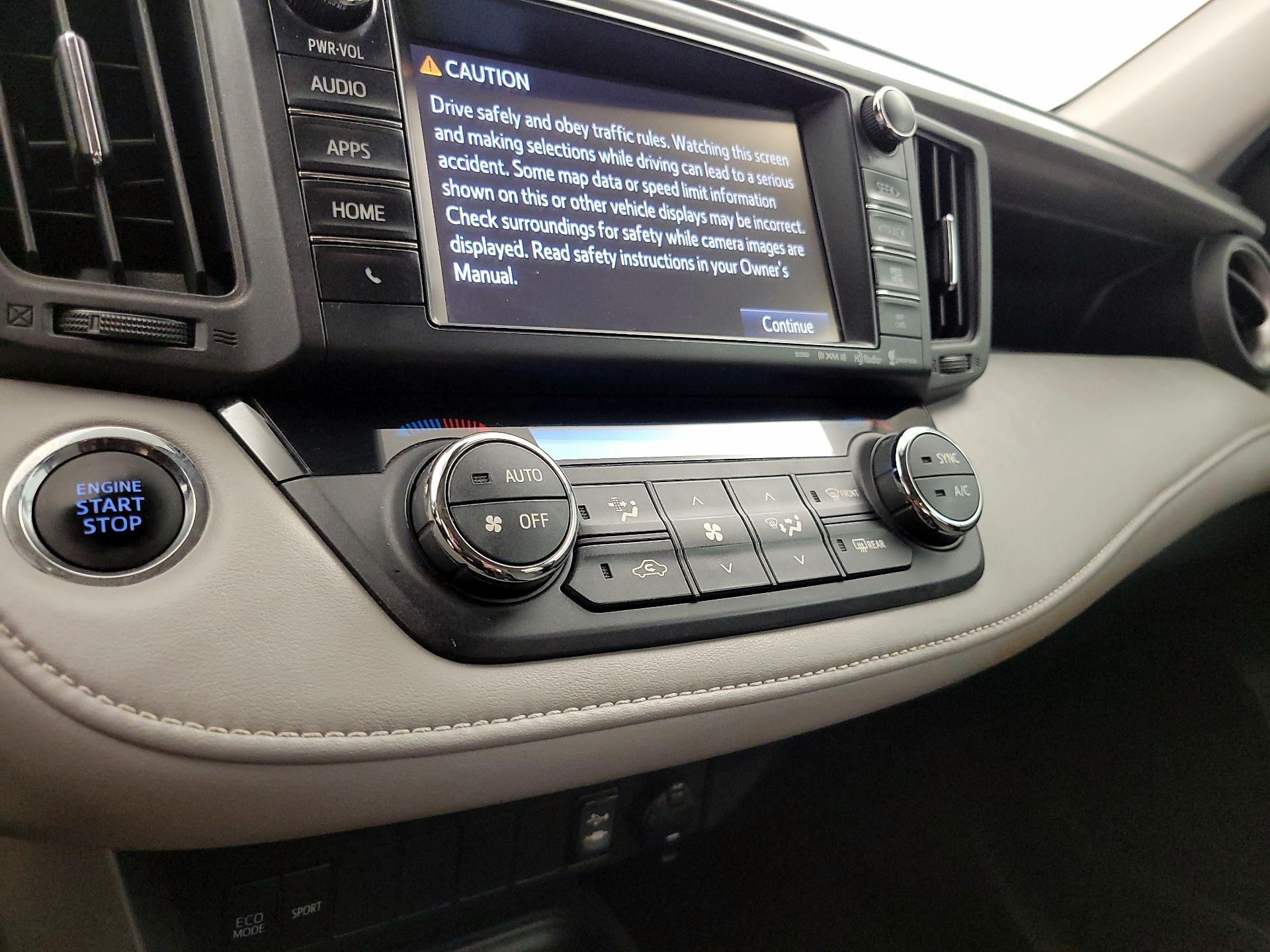Thumbnail: 2018 Toyota RAV4 - 17