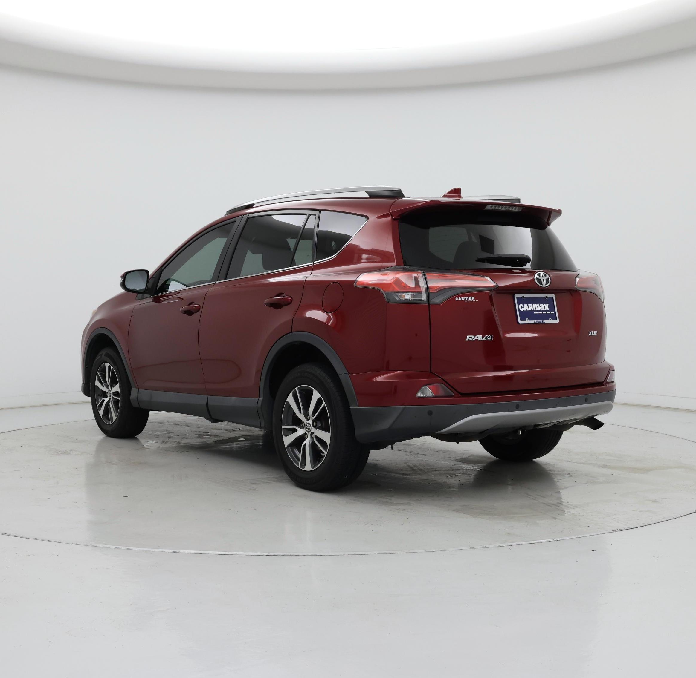 Thumbnail: 2018 Toyota RAV4 - 2