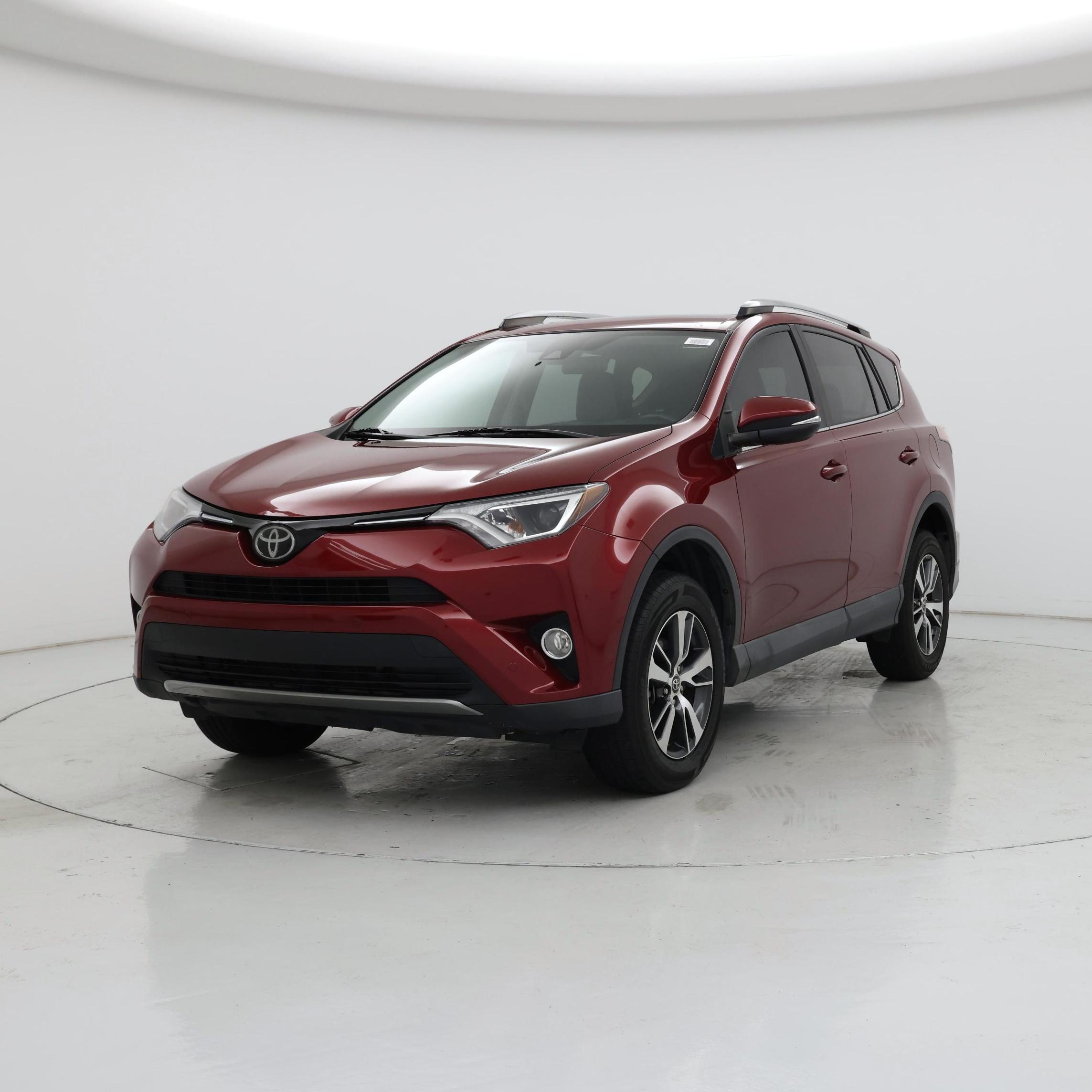 Thumbnail: 2018 Toyota RAV4 - 4