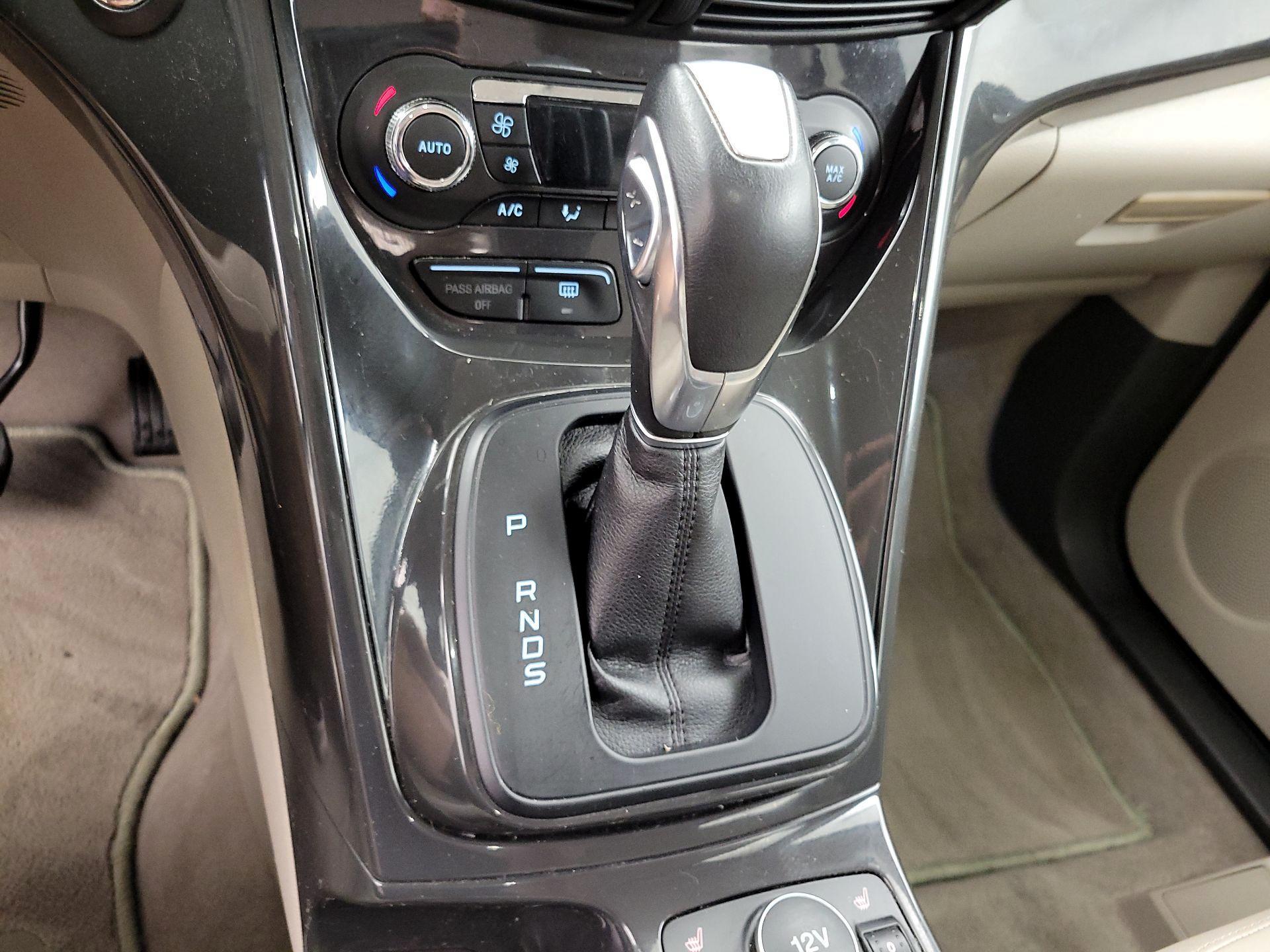 Thumbnail: 2014 Ford Escape - 18