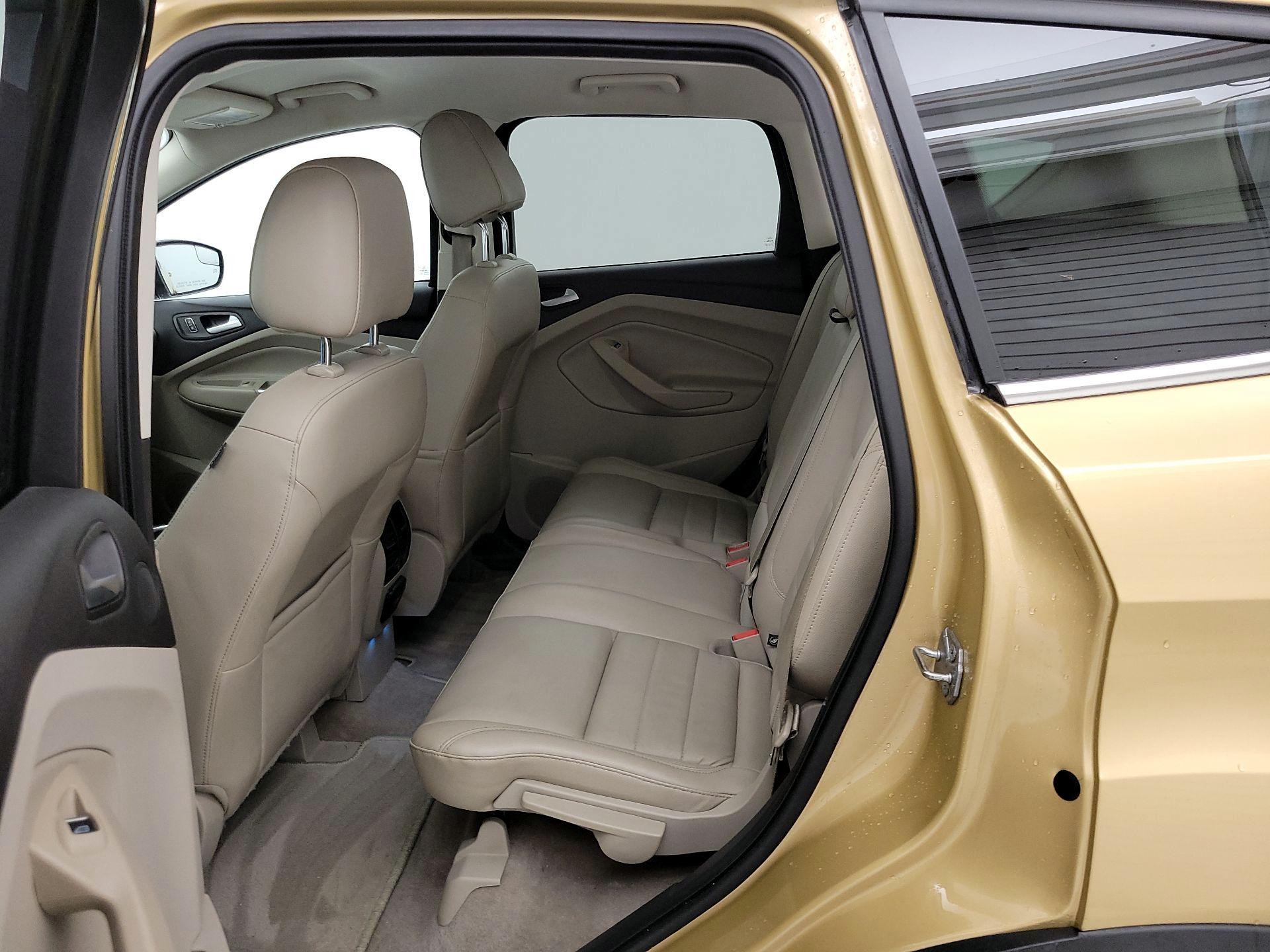Thumbnail: 2014 Ford Escape - 19