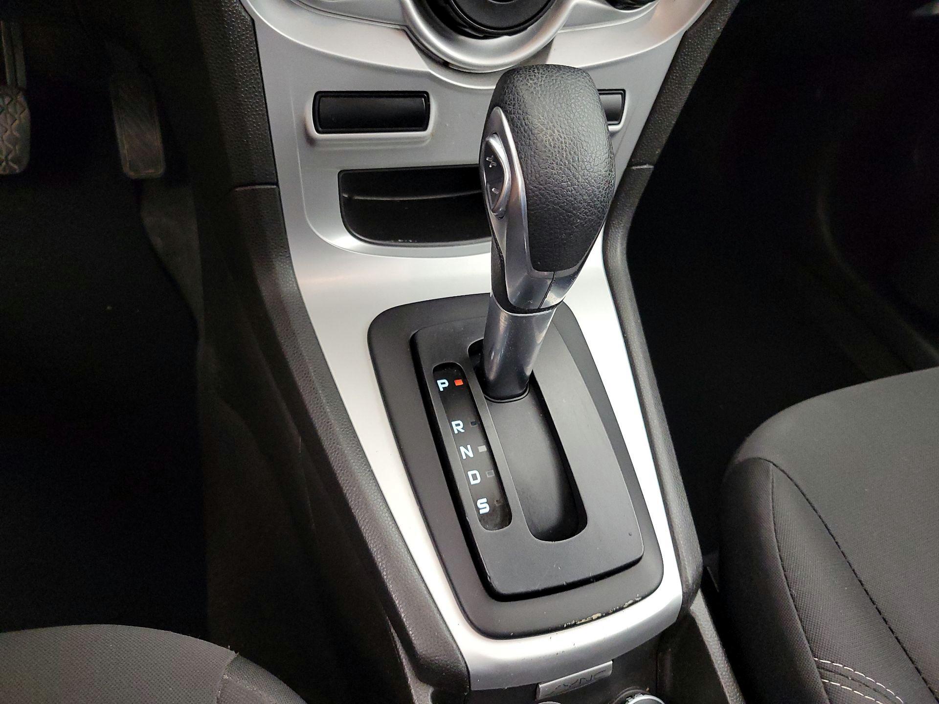 Thumbnail: 2019 Ford Fiesta - 17