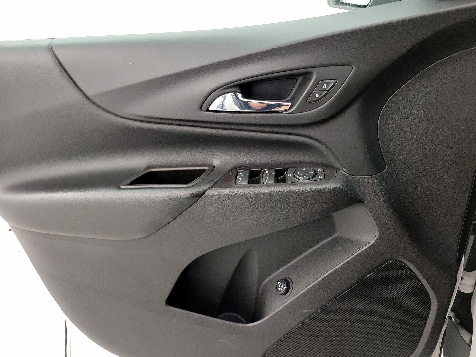 Thumbnail: 2018 Chevrolet Equinox - 12