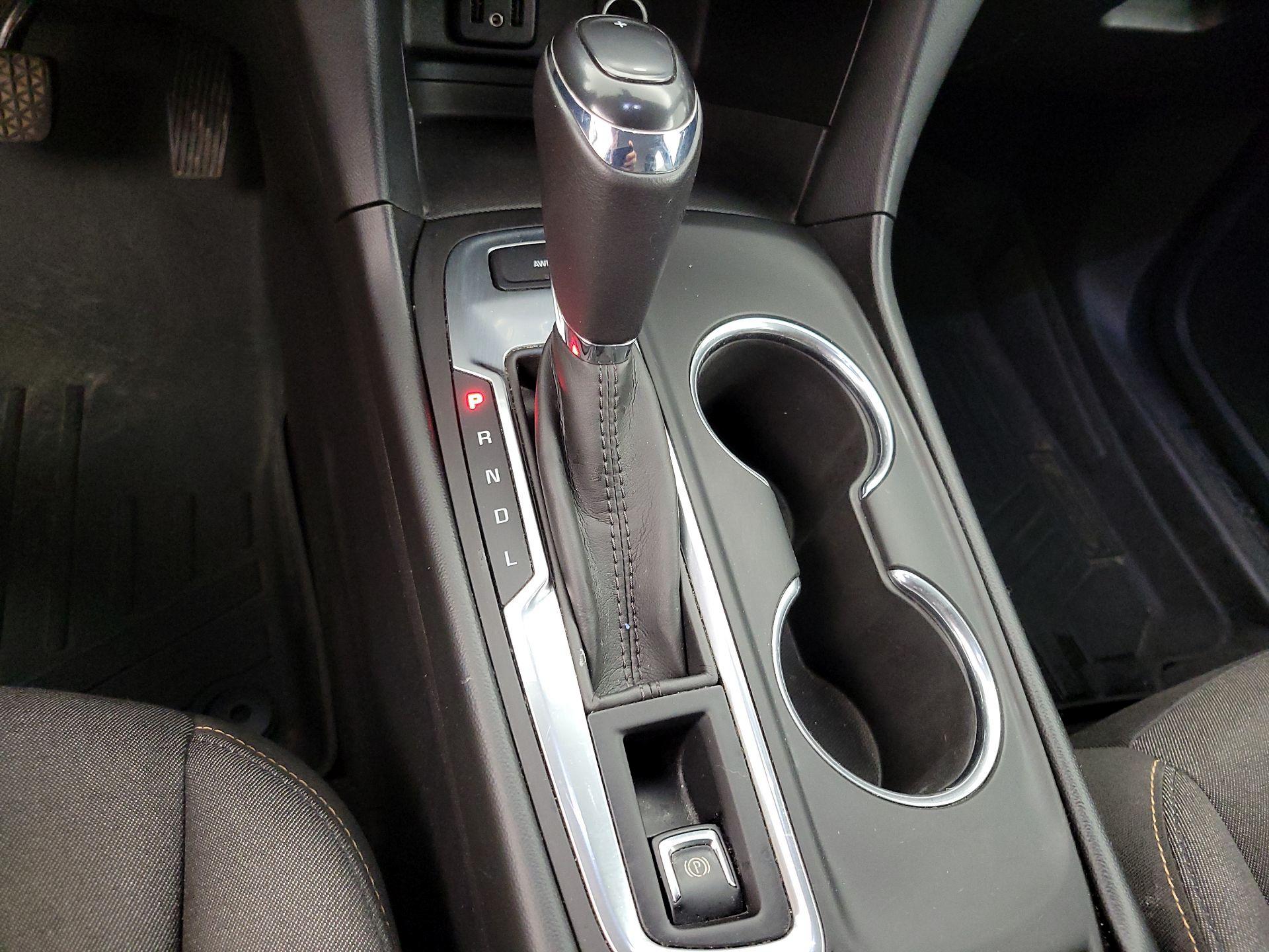 Thumbnail: 2018 Chevrolet Equinox - 17