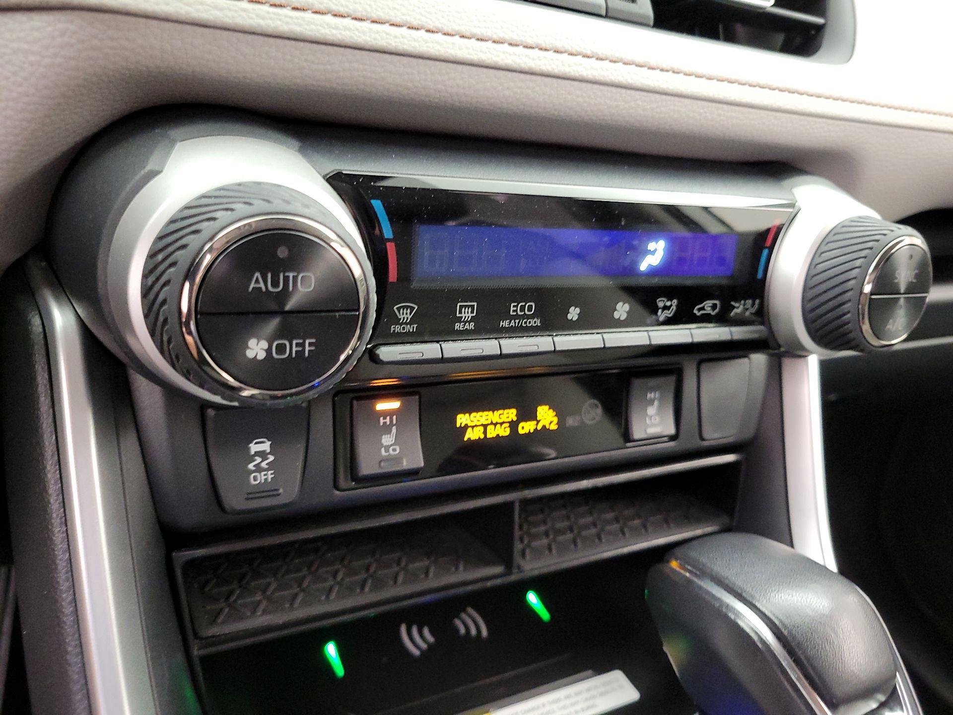 Thumbnail: 2022 Toyota RAV4 - 16