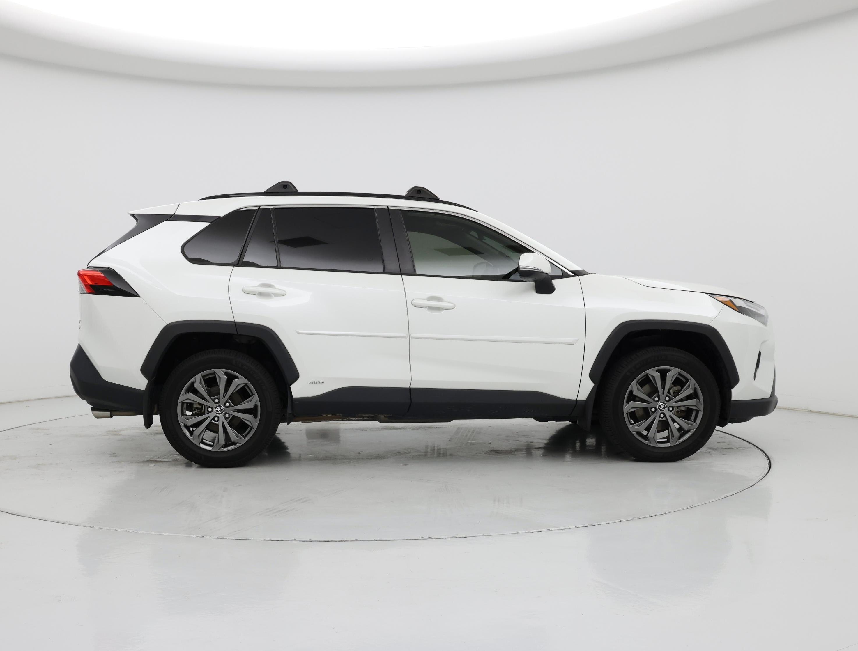 Thumbnail: 2022 Toyota RAV4 - 7