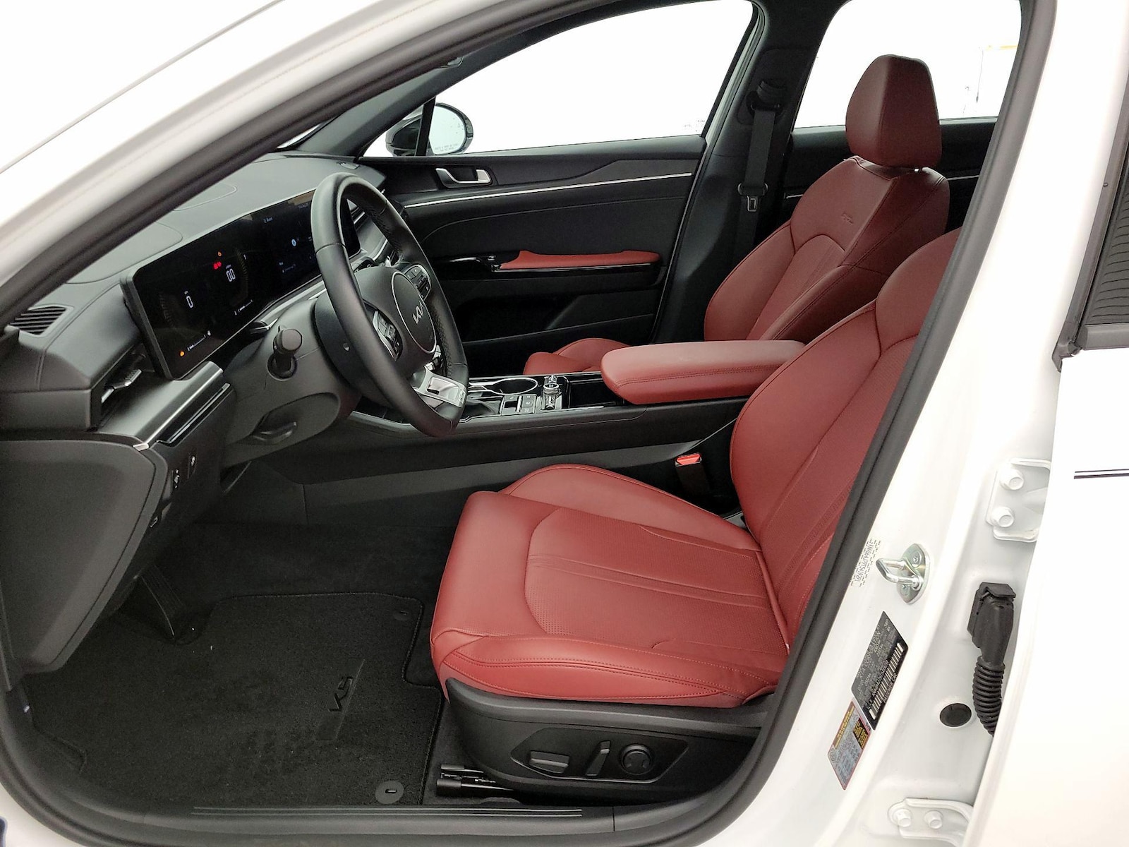 2026 Kia K5 GT-Line - Photo 12