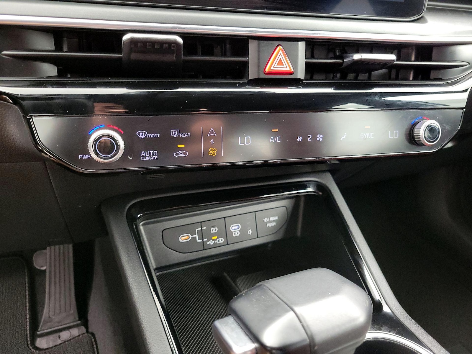2026 Kia K5 GT-Line - Photo 18