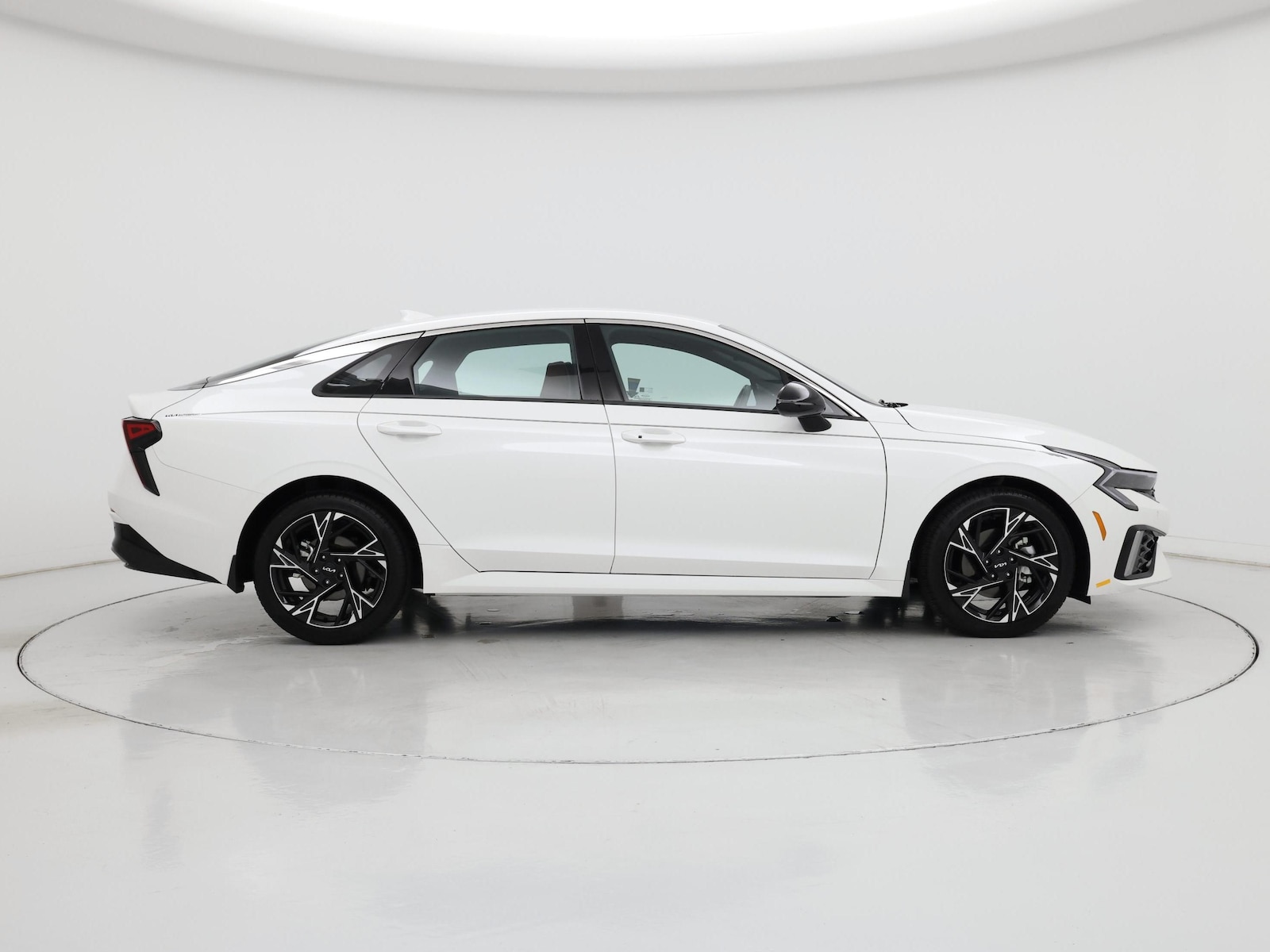 2026 Kia K5 GT-Line - Photo 8