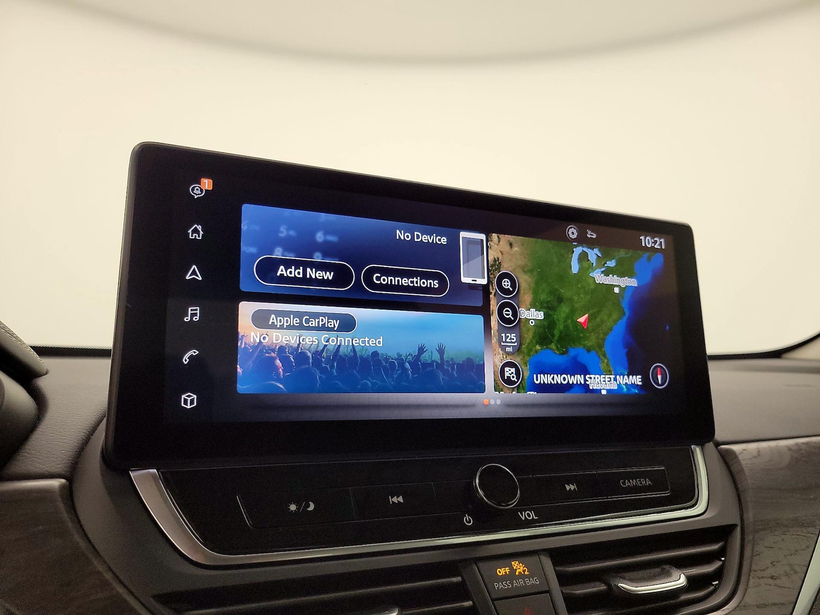 2025 Nissan Altima SL - Photo 17