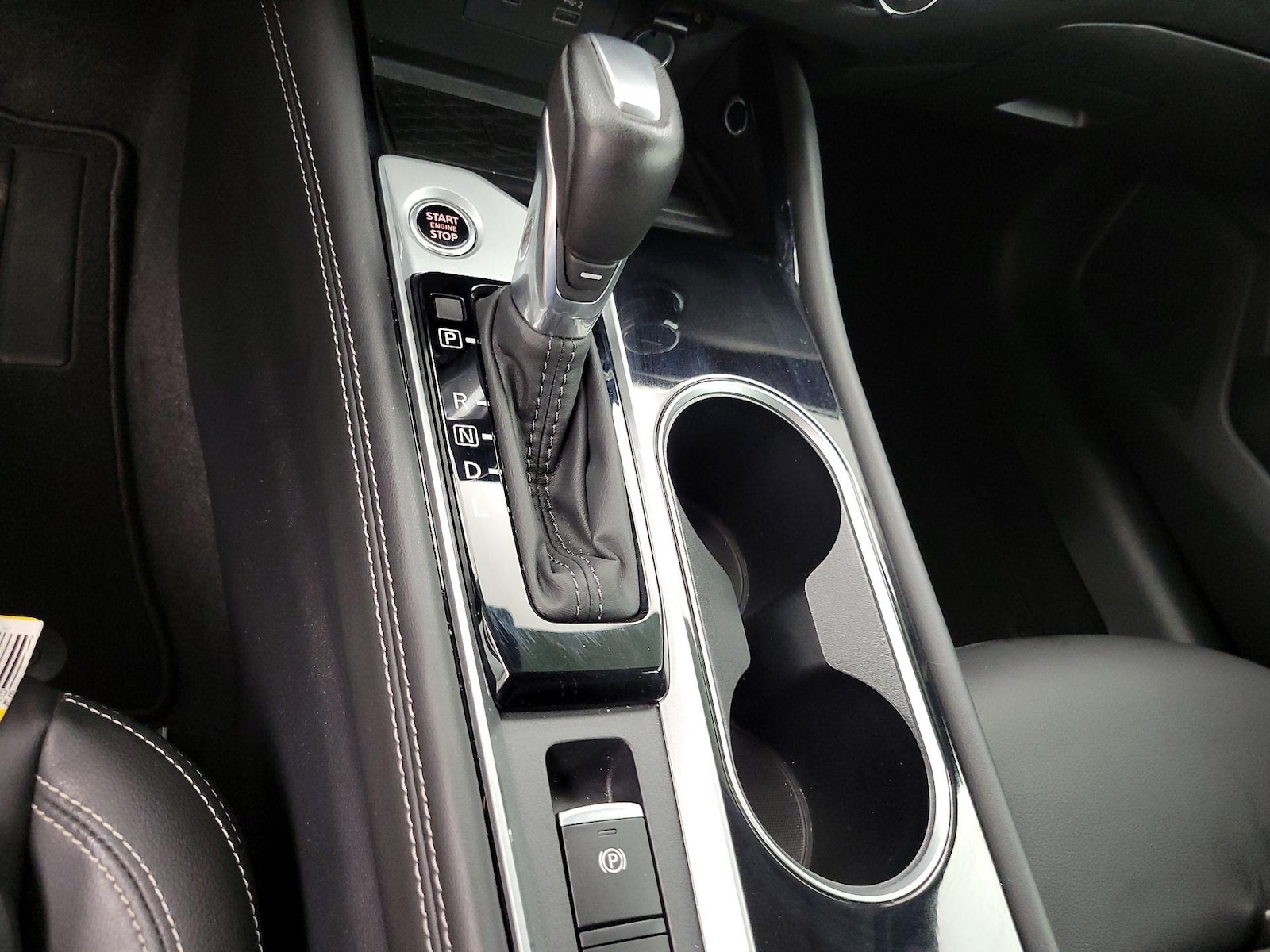 2025 Nissan Altima SL - Photo 19