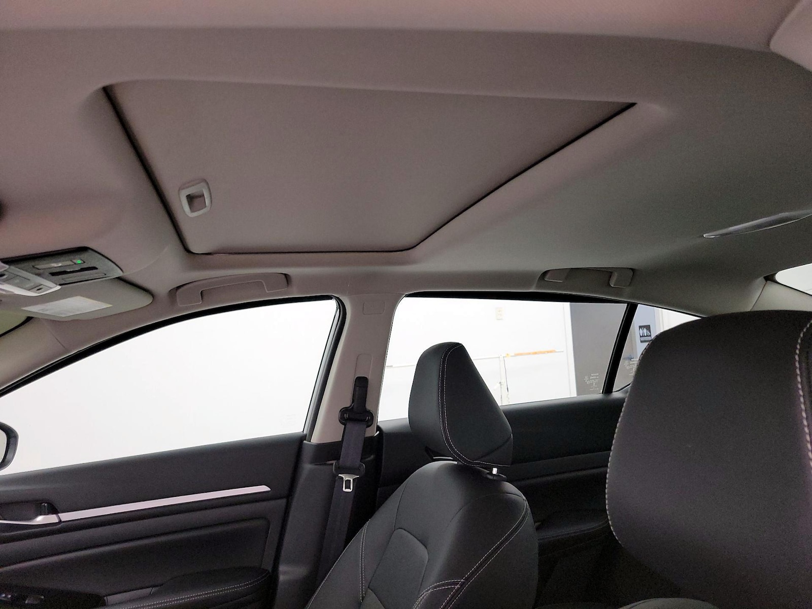 2025 Nissan Altima SL - Photo 21