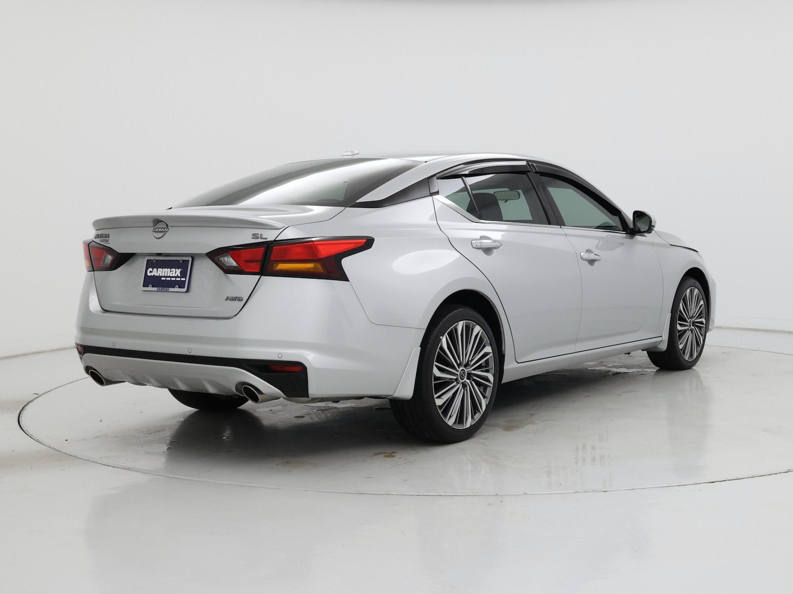 2025 Nissan Altima SL - Photo 9