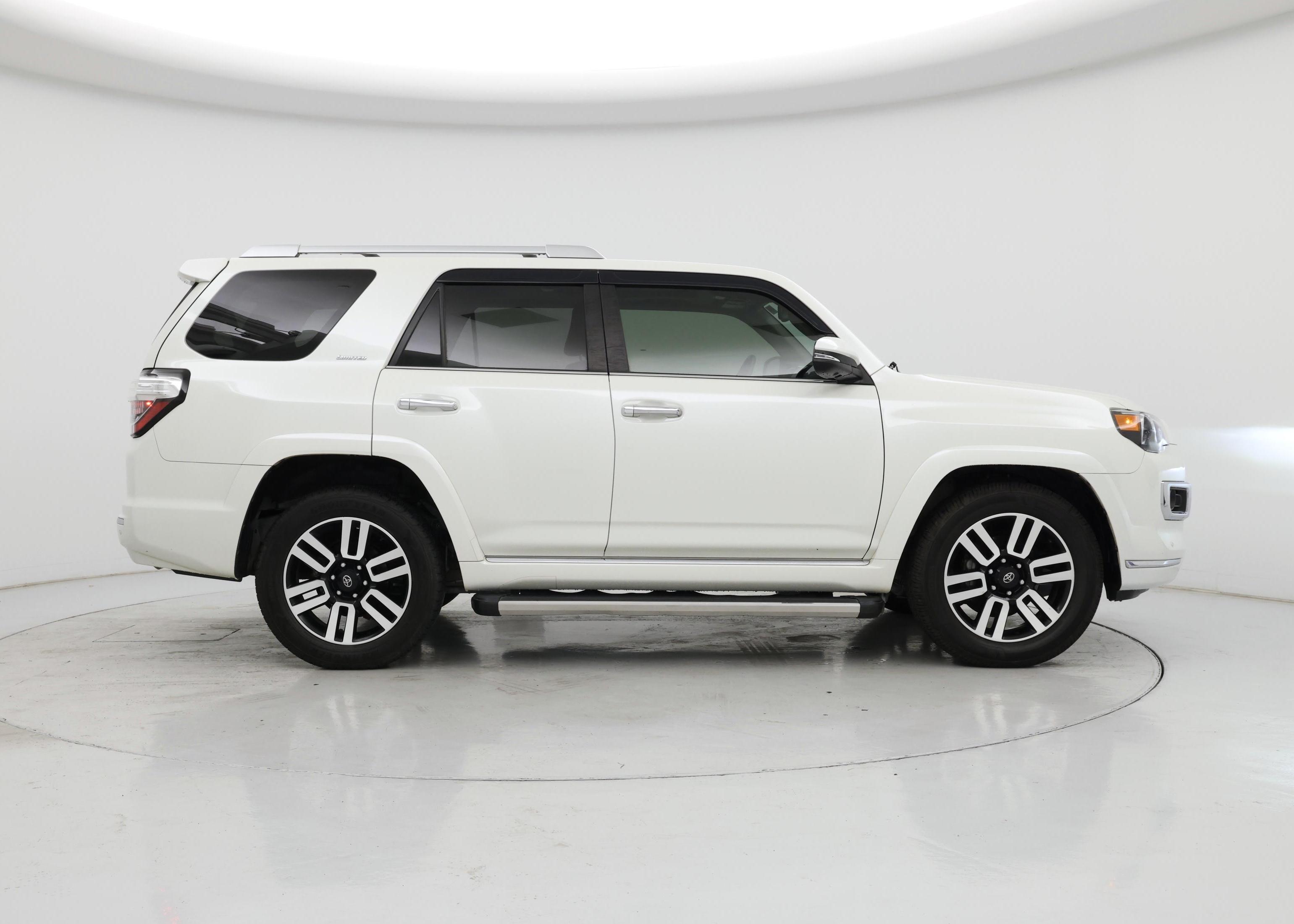 Thumbnail: 2022 Toyota 4Runner - 7