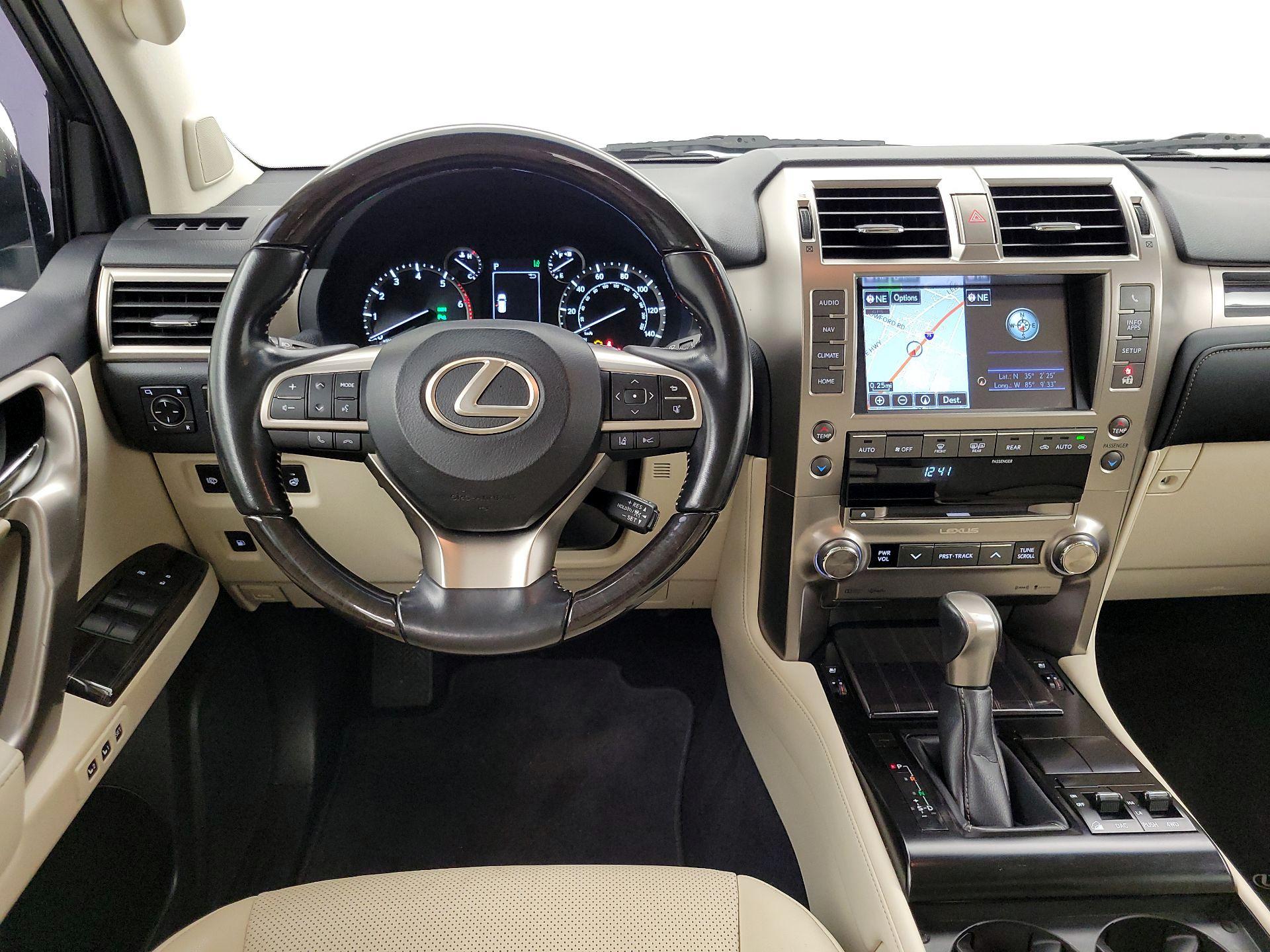Thumbnail: 2021 Lexus GX - 10