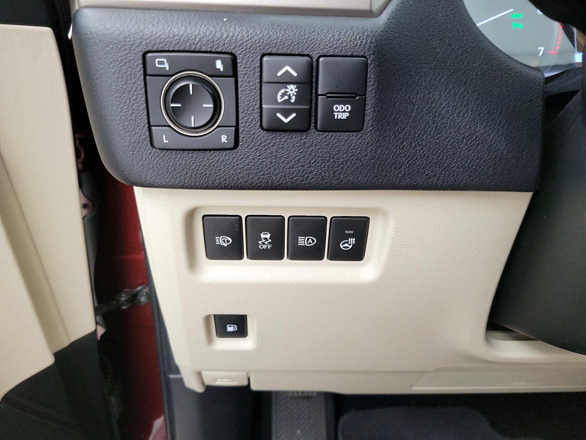 Thumbnail: 2021 Lexus GX - 13