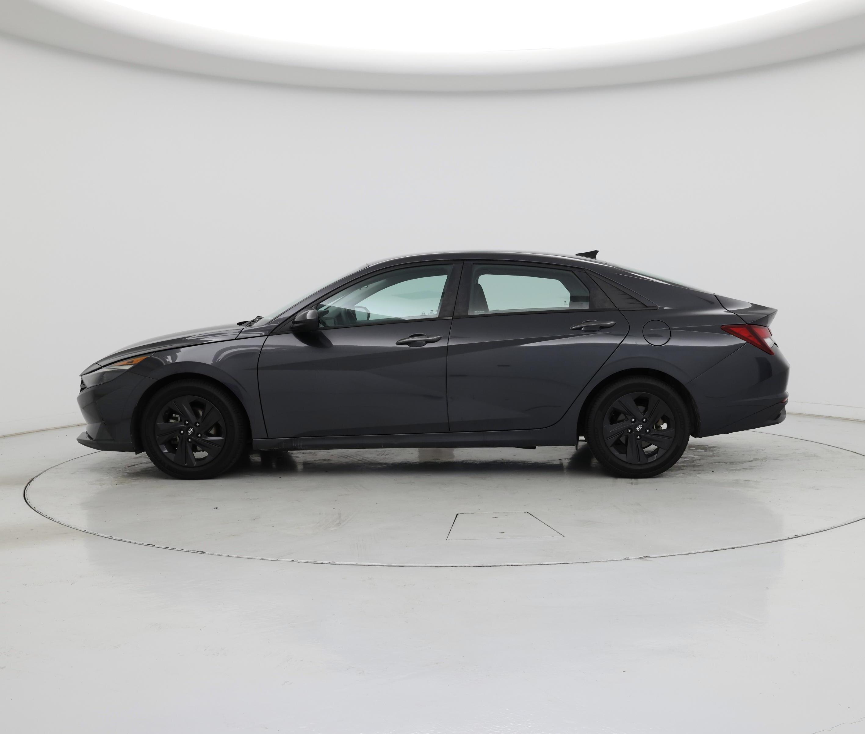 Thumbnail: 2021 Hyundai Elantra - 3
