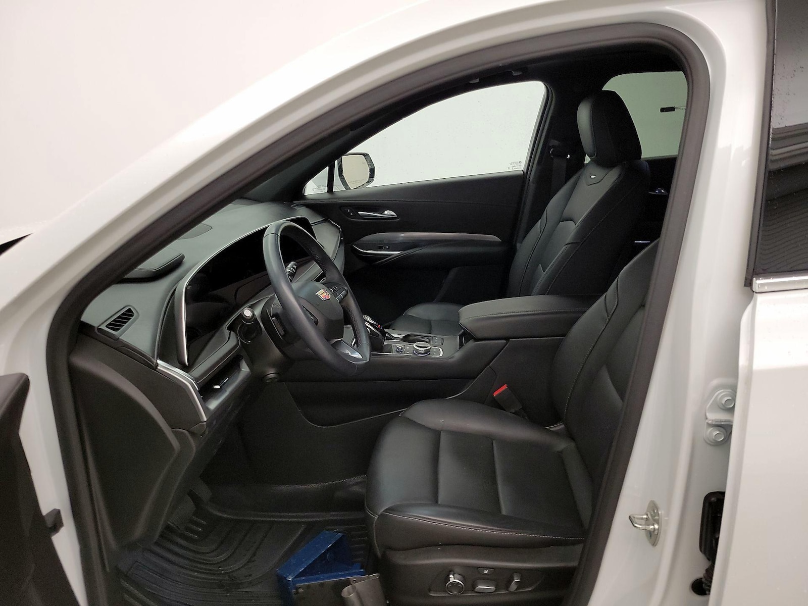 2024 Cadillac XT4 Premium Luxury - Photo 12
