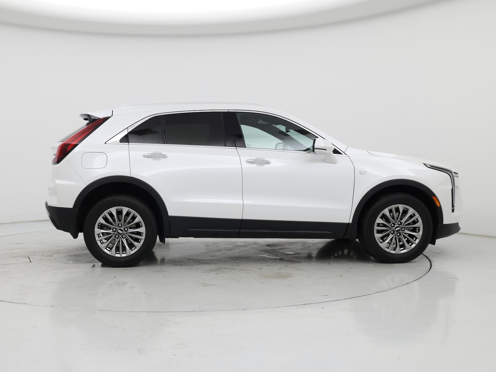 2024 Cadillac XT4 Premium Luxury - Photo 8