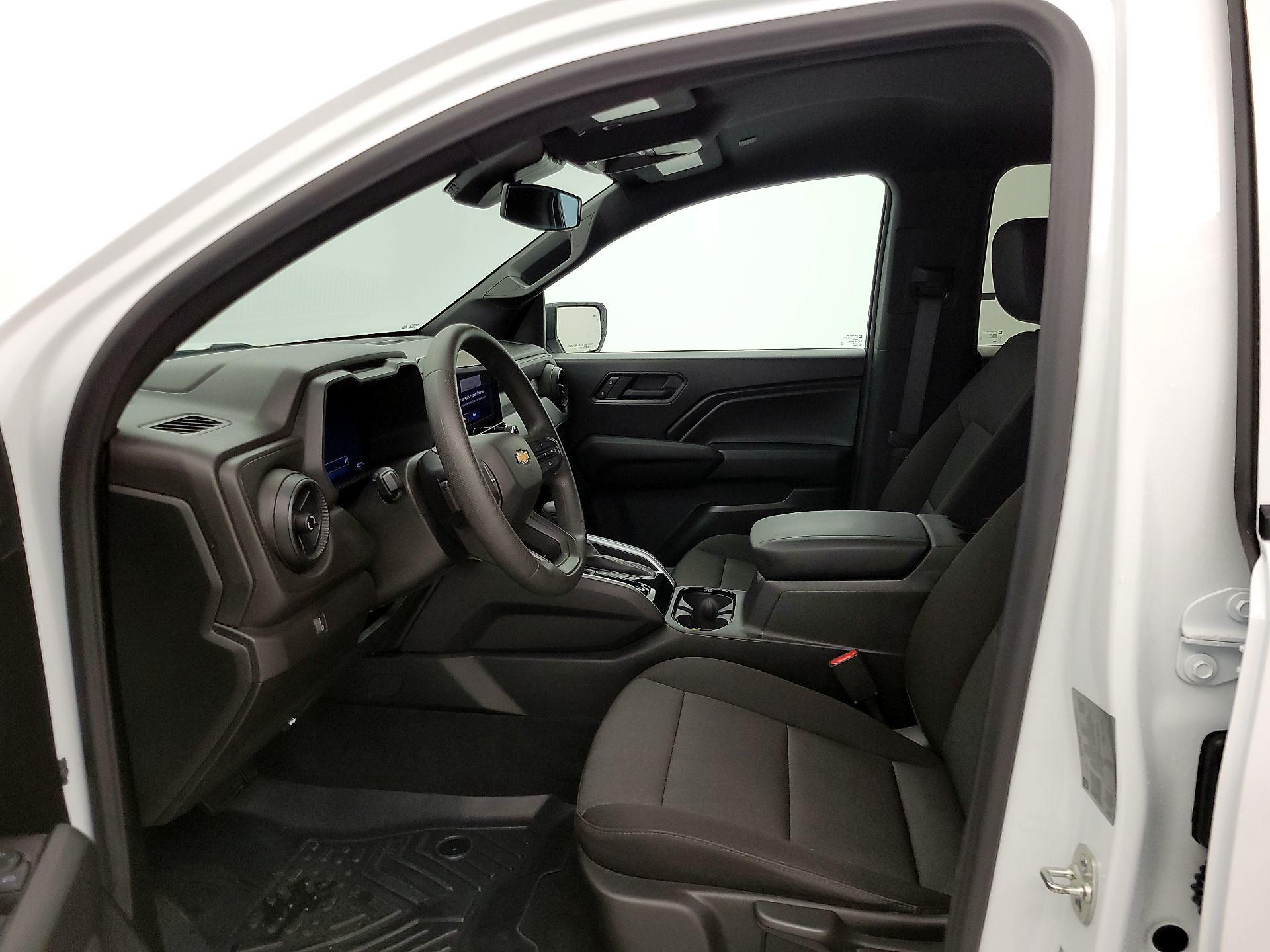 Thumbnail: 2025 Chevrolet Colorado - 11